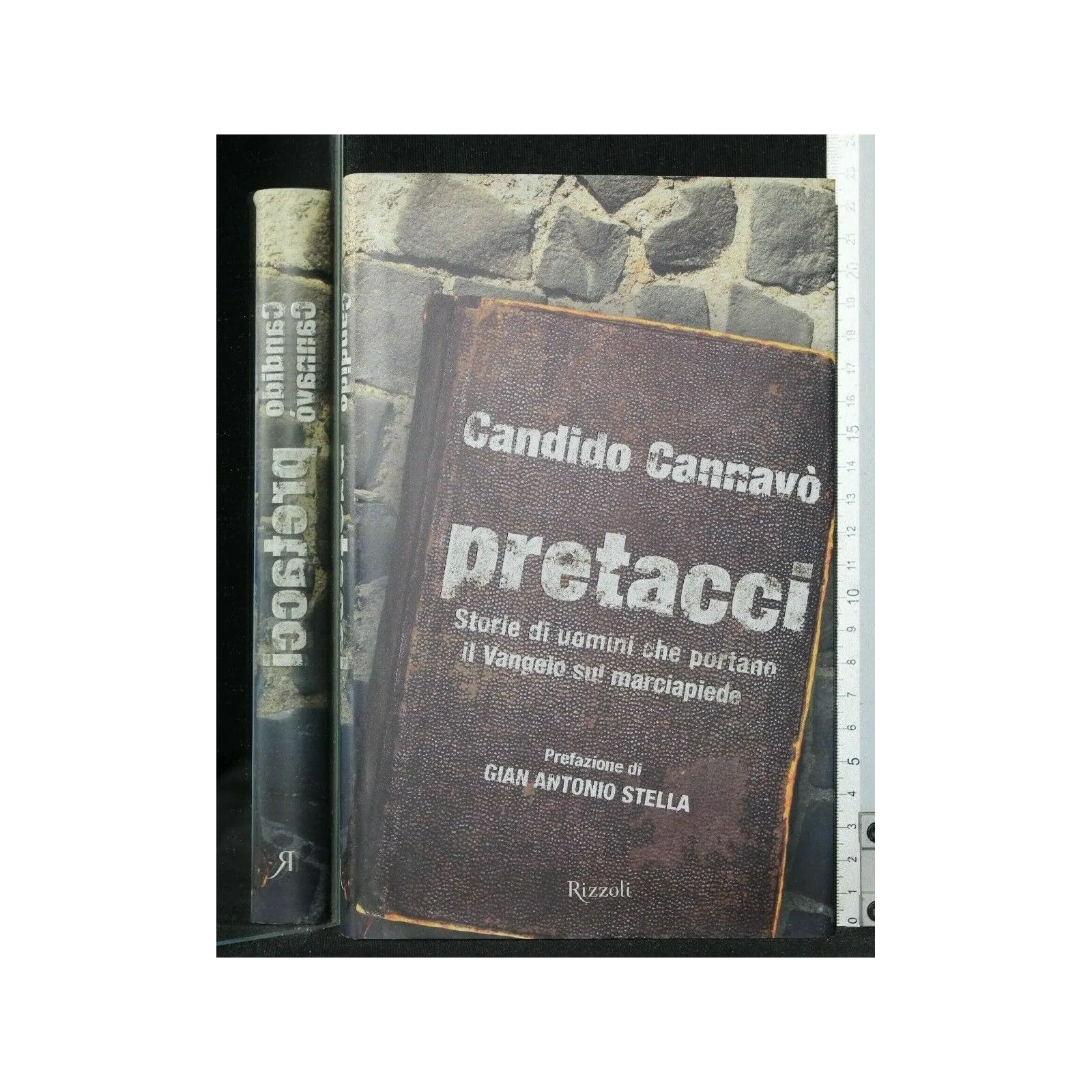 PRETACCI STORIE DI UOMINI CHE PORTSNO IL VANGELO SUL MARCIAPIEDE