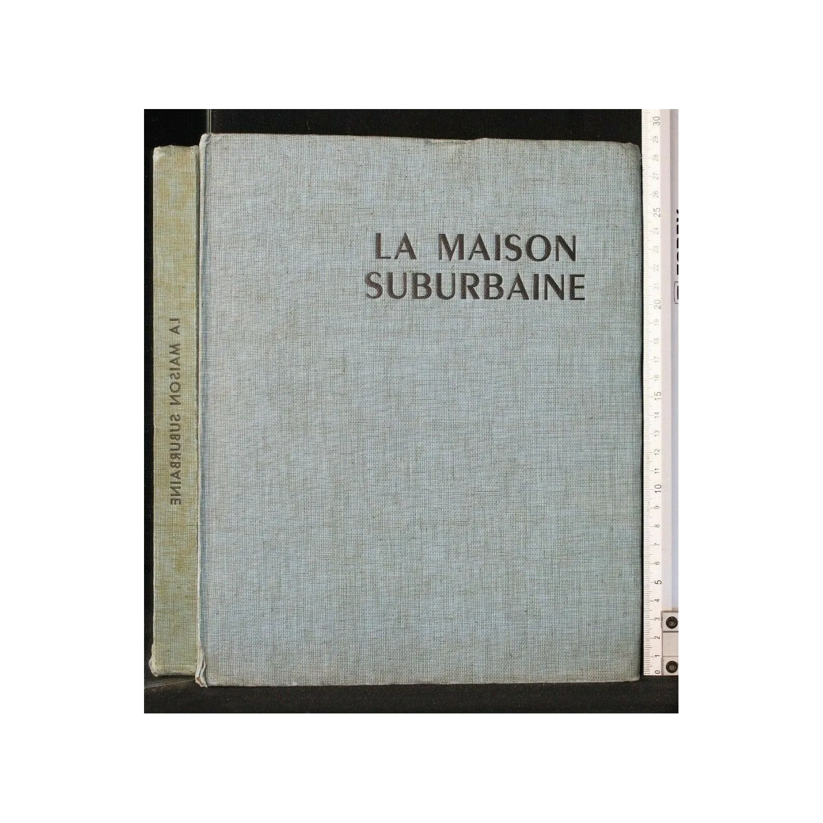 LA MAISON SUBURBAINE