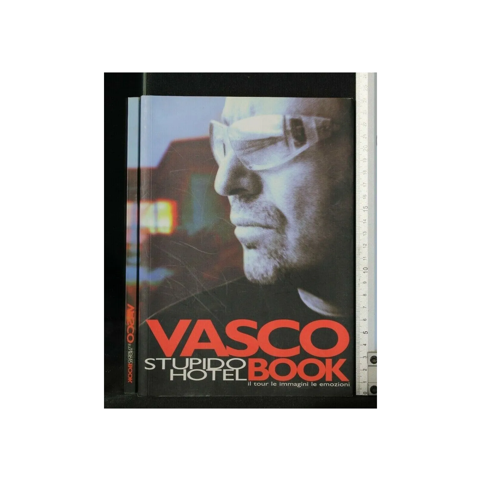 VASCO STUPIDO HOTEL BOOK