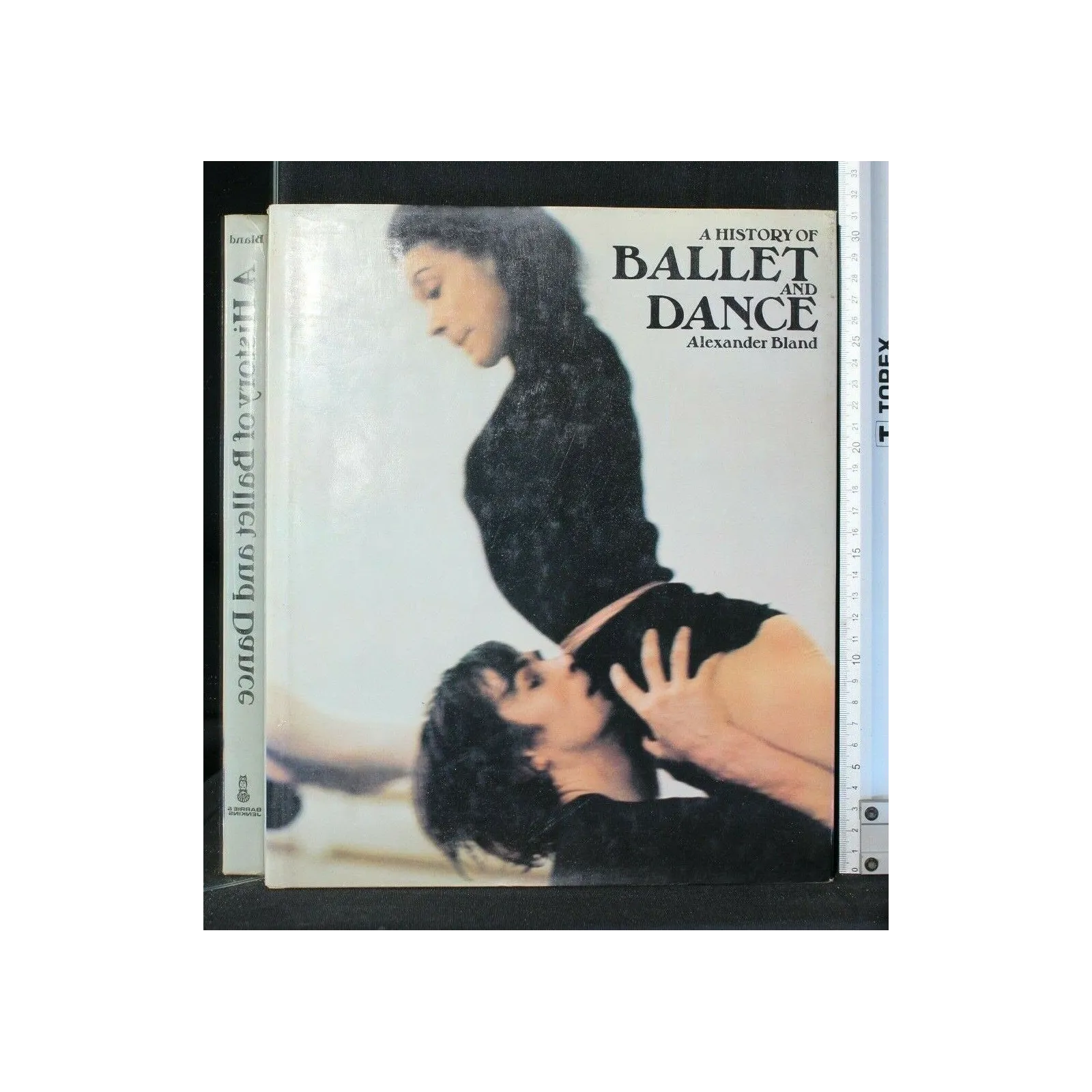 A HISTORY OF BALLET AND DANCE