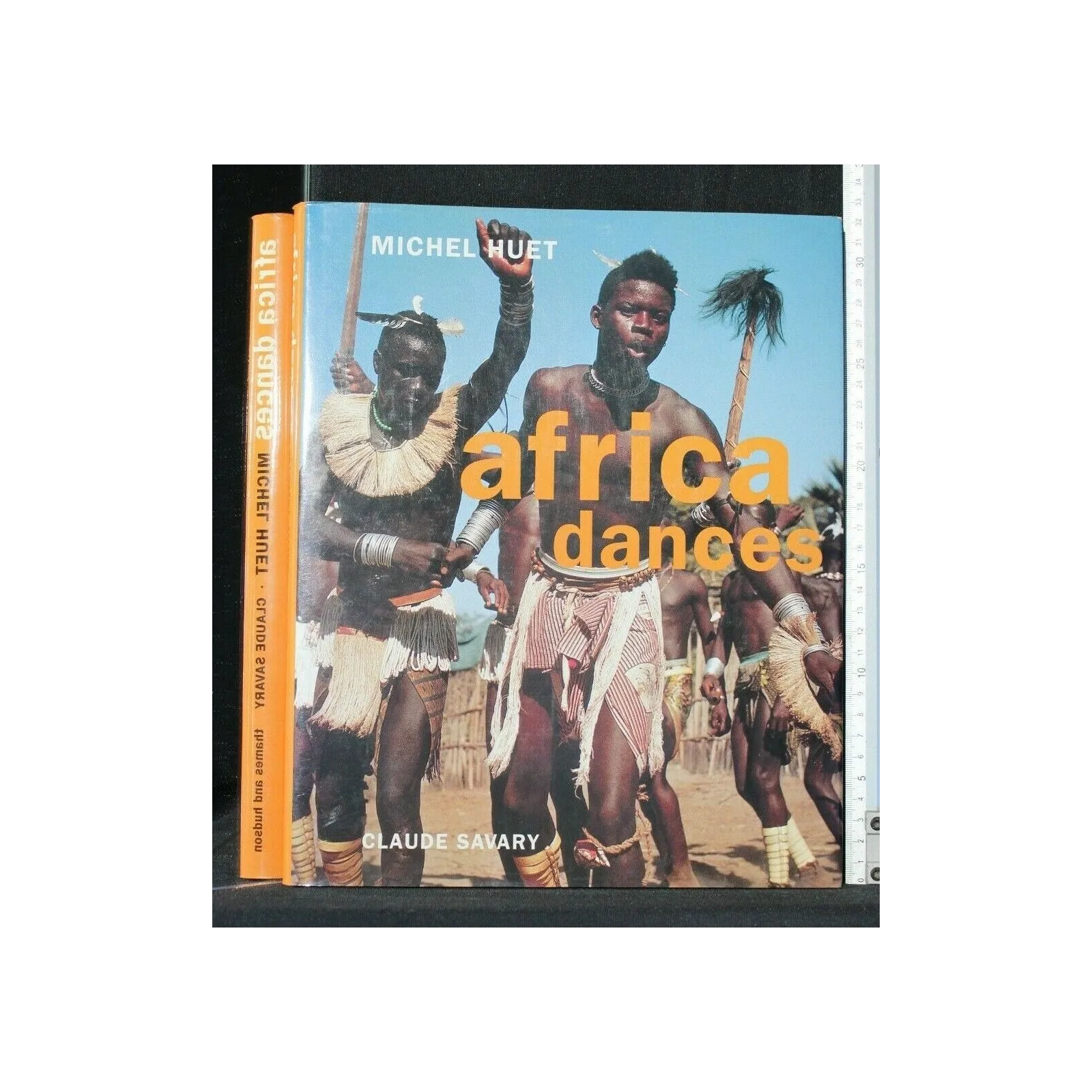 AFRICA DANCES