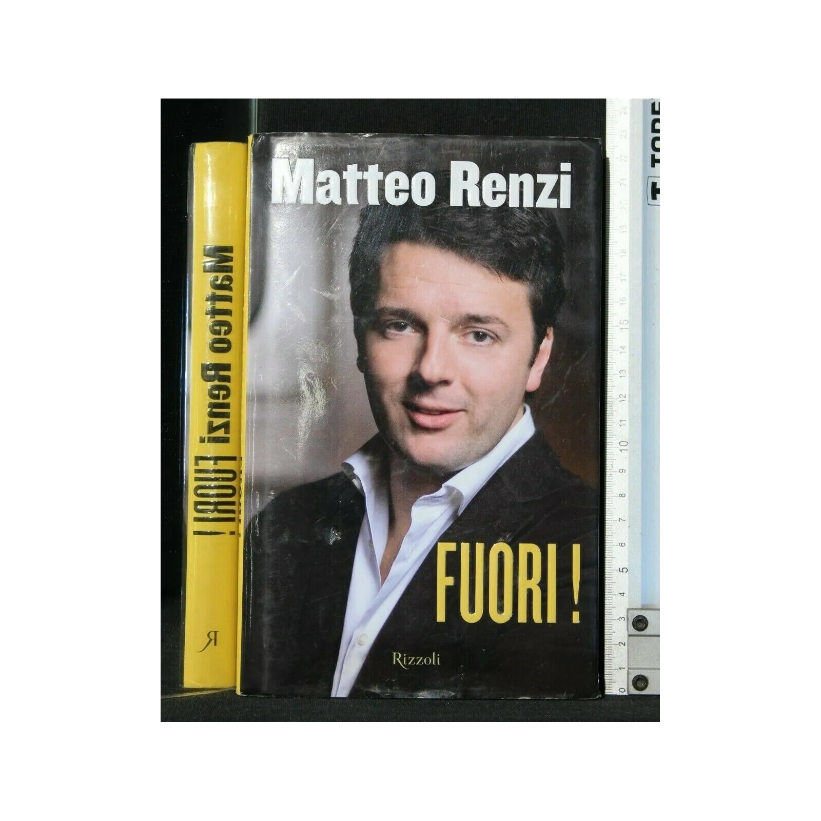 FUORI!