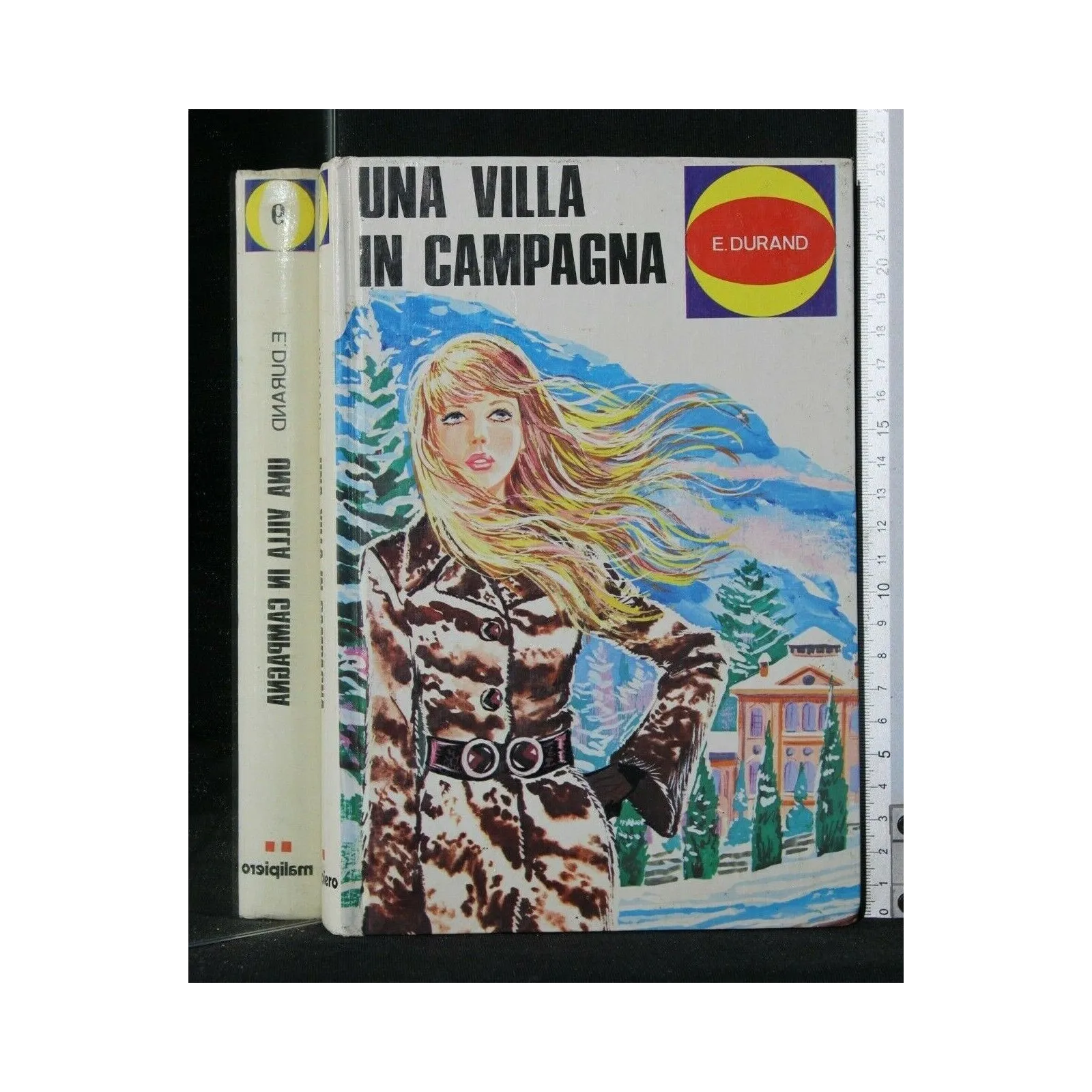 UNA VILLA IN CAMPAGNA. DURAND.