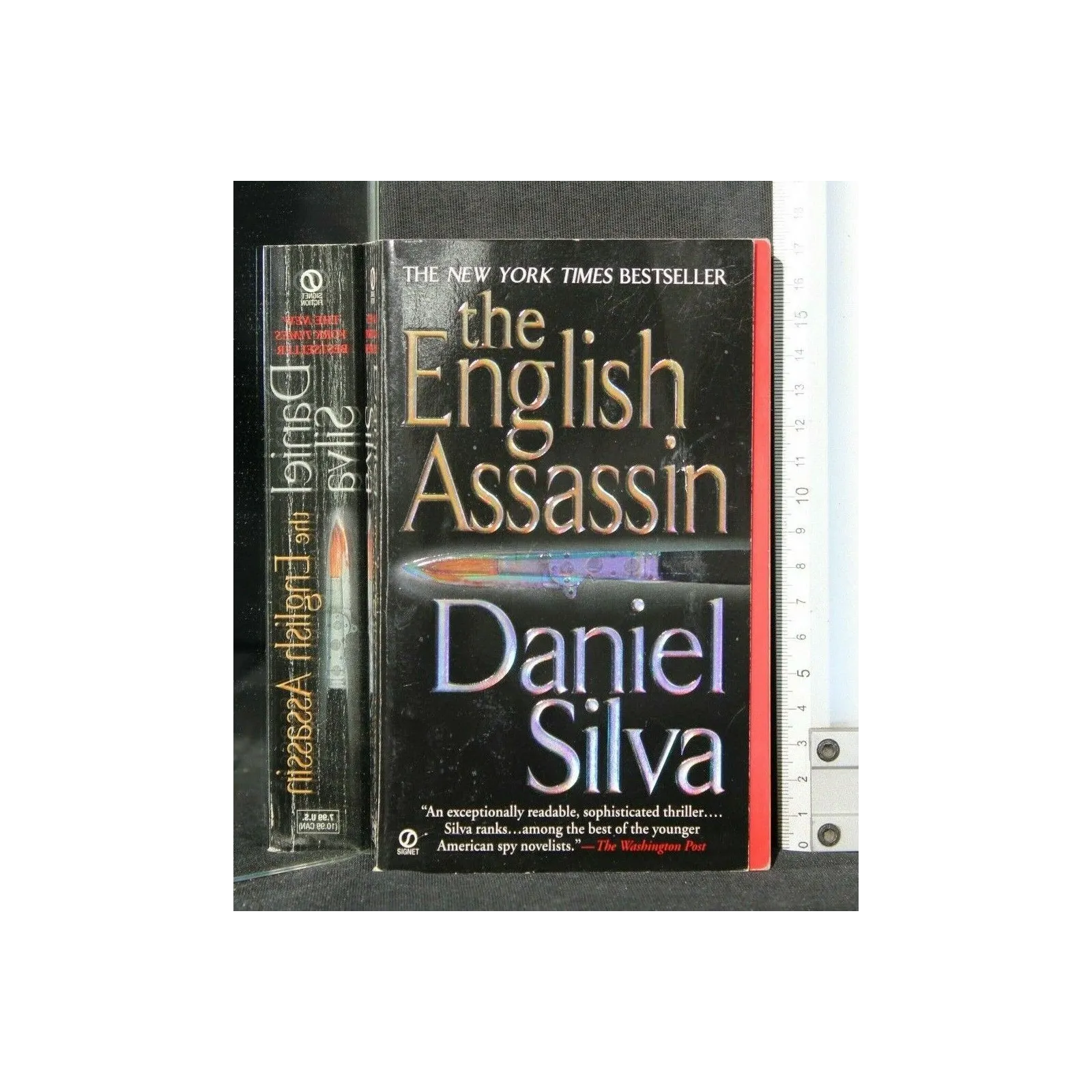 THE ENGLISH ASSASSIN. DANIEL SILVA. A SIGNET