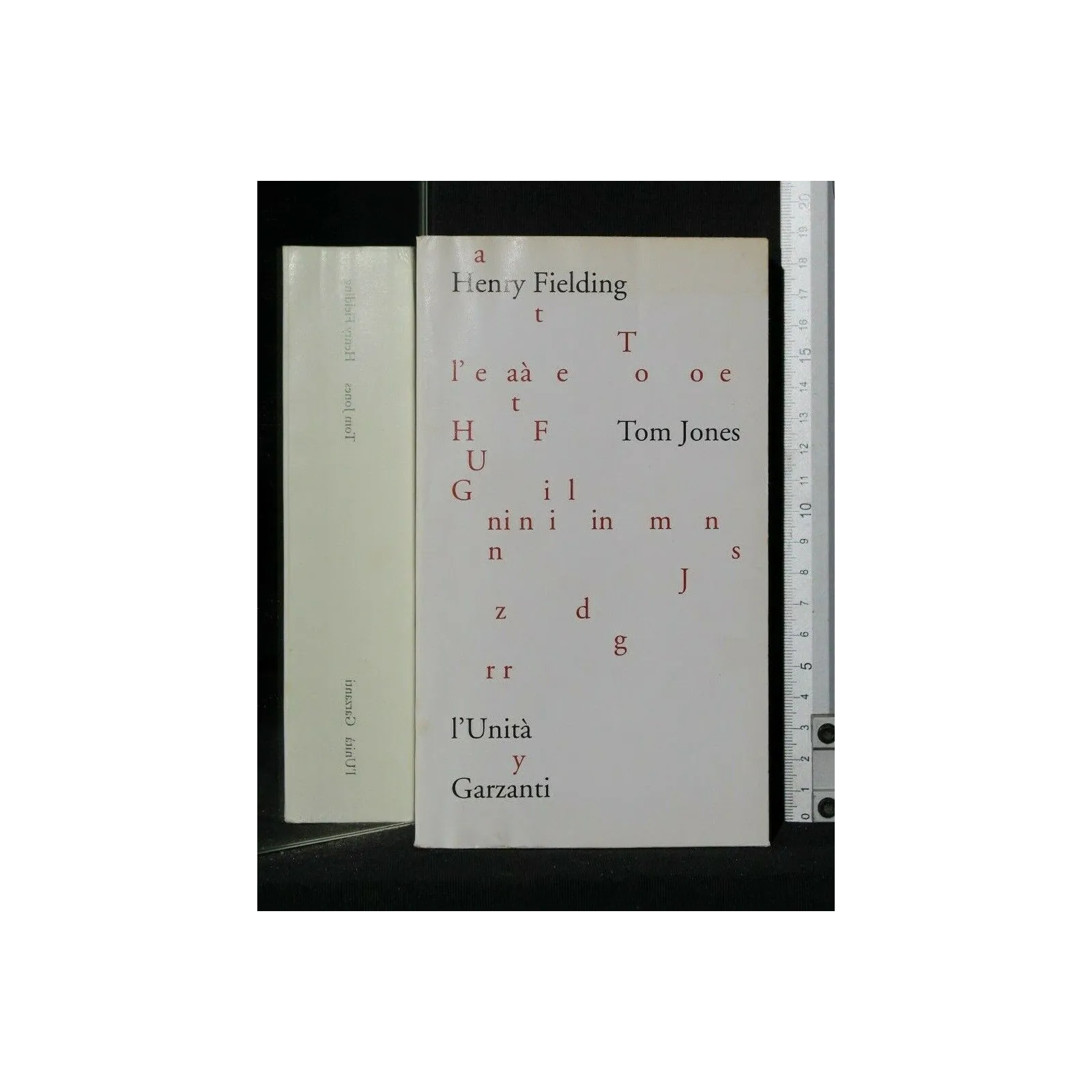 TOM JONES. HENRY FIELDING.