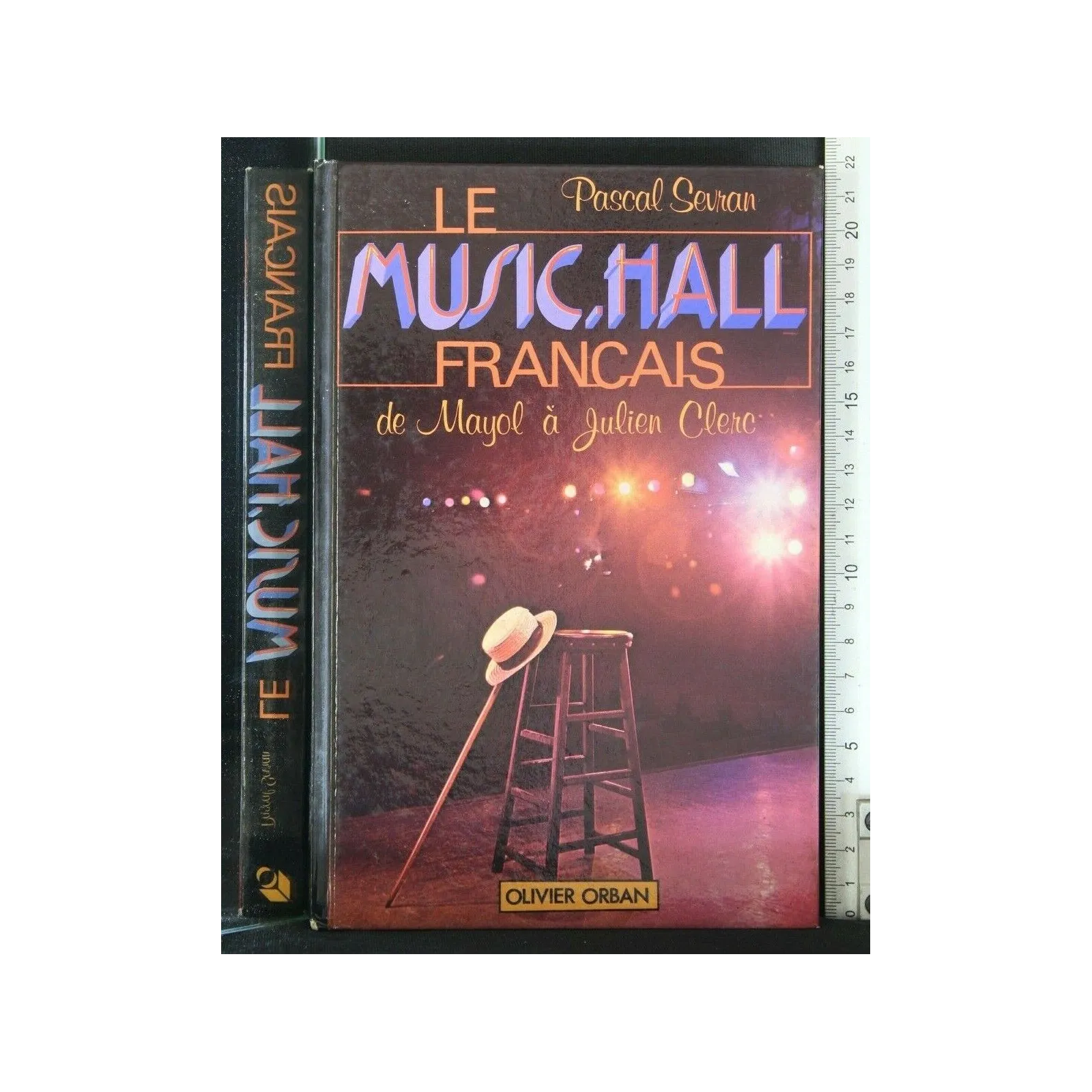 LE MUSIC HALL FRANCAIS DE MAYOL A' JULIEN CLERC