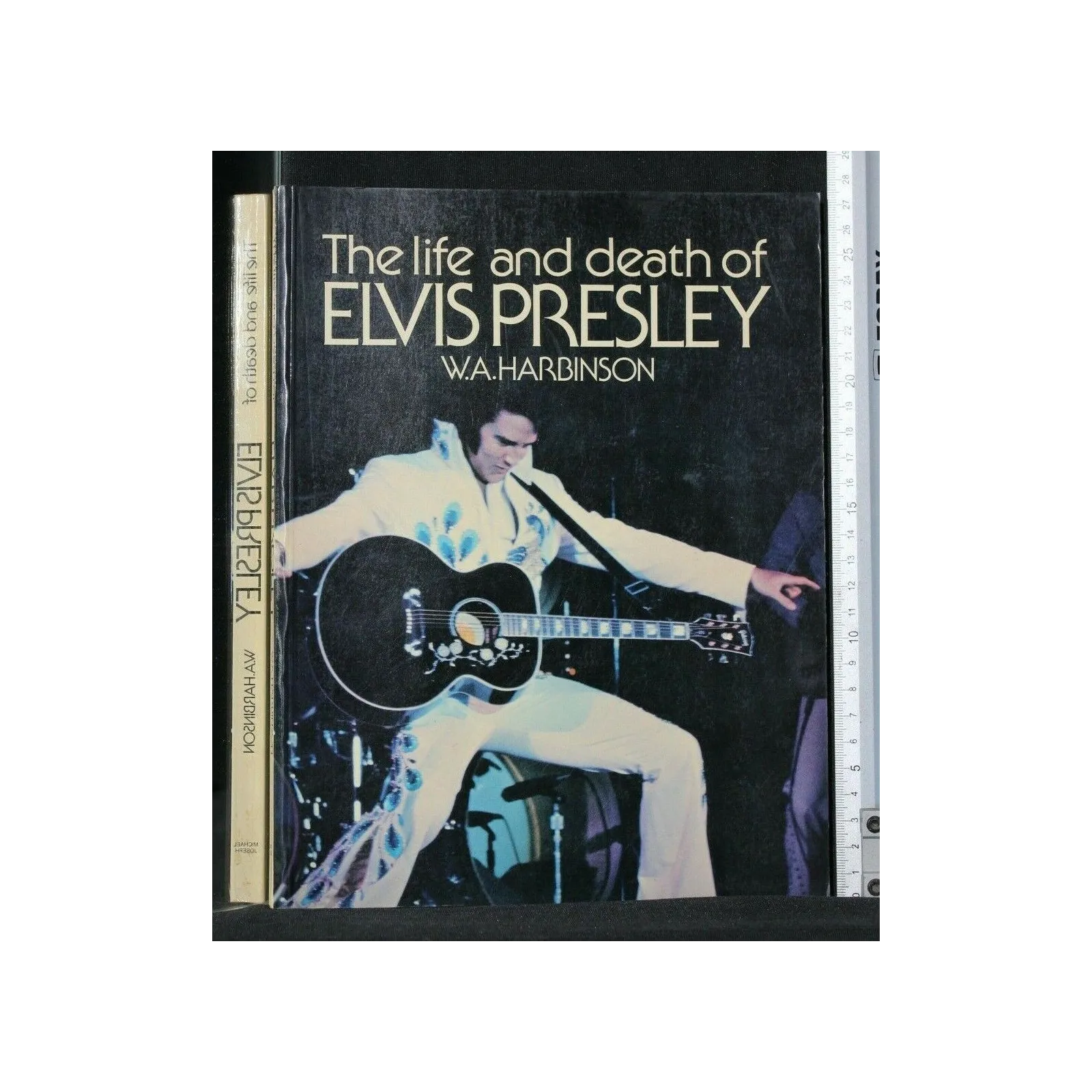 THE LIFE AND DEATH OF ELVIS PRESLEY