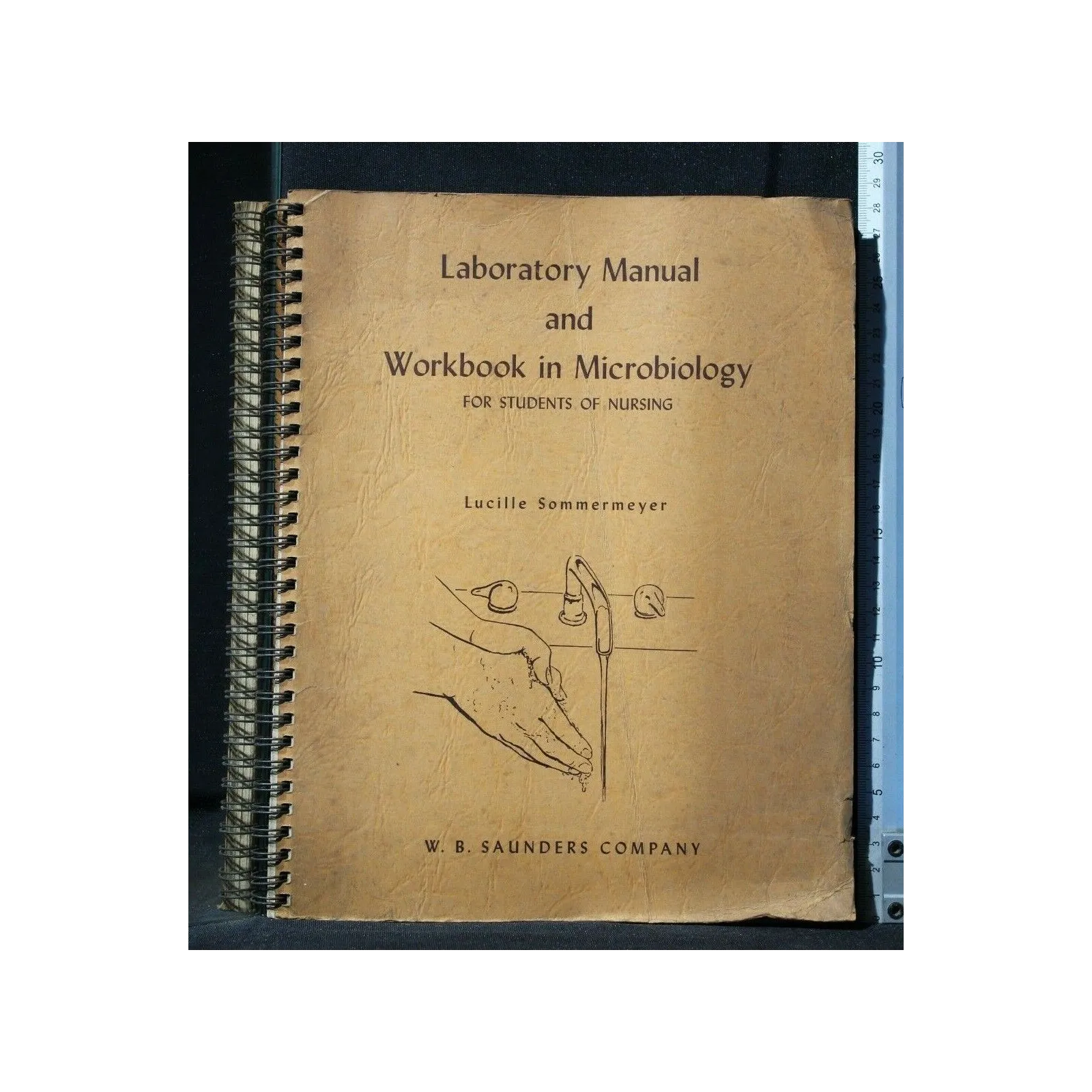 LABORATORY MANUAL AND WORKBOOK IN MICROBIOLOGY