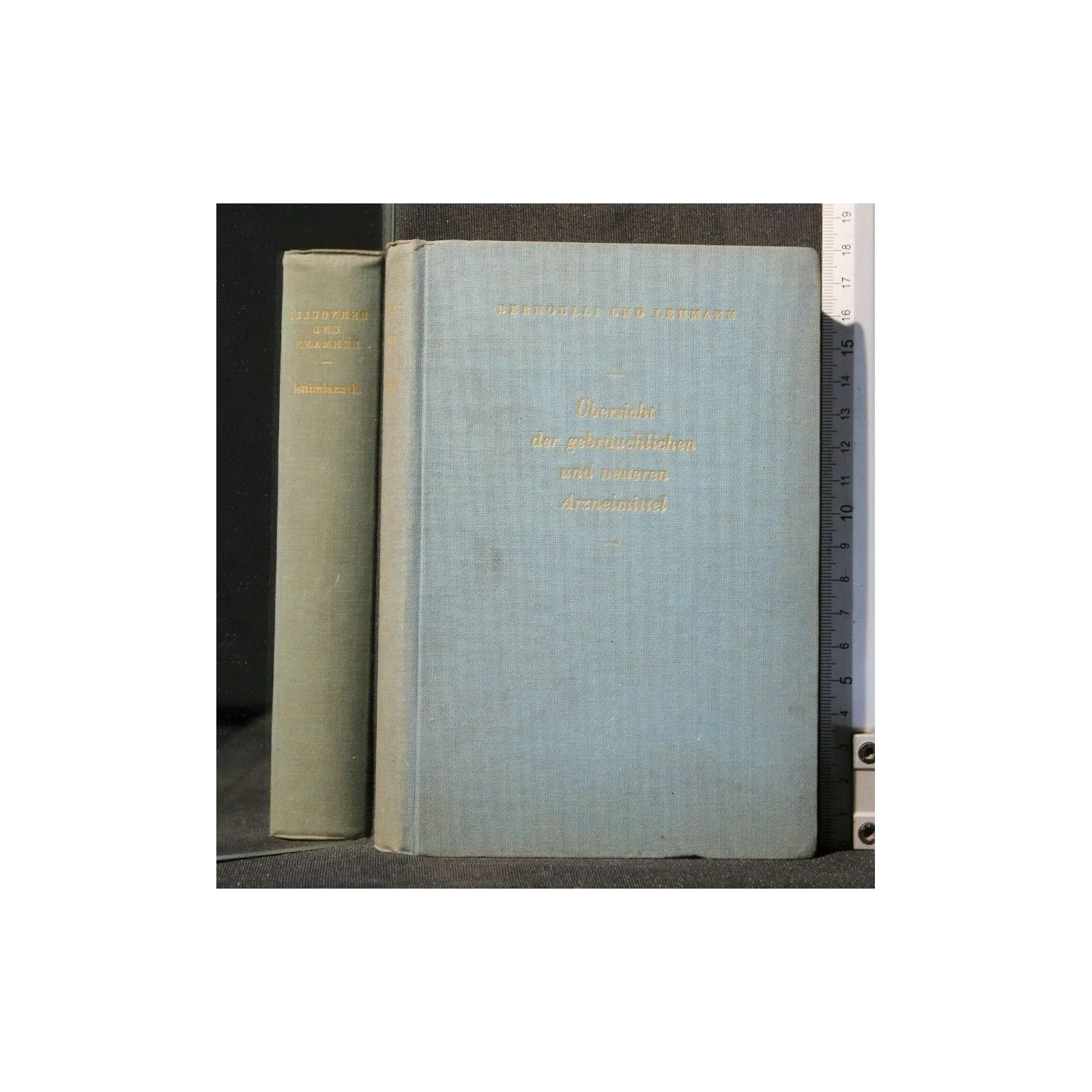 UBERSICHT DER GEBRAUCHLICHEN UND NEUEREN ARZNEIMITTEL