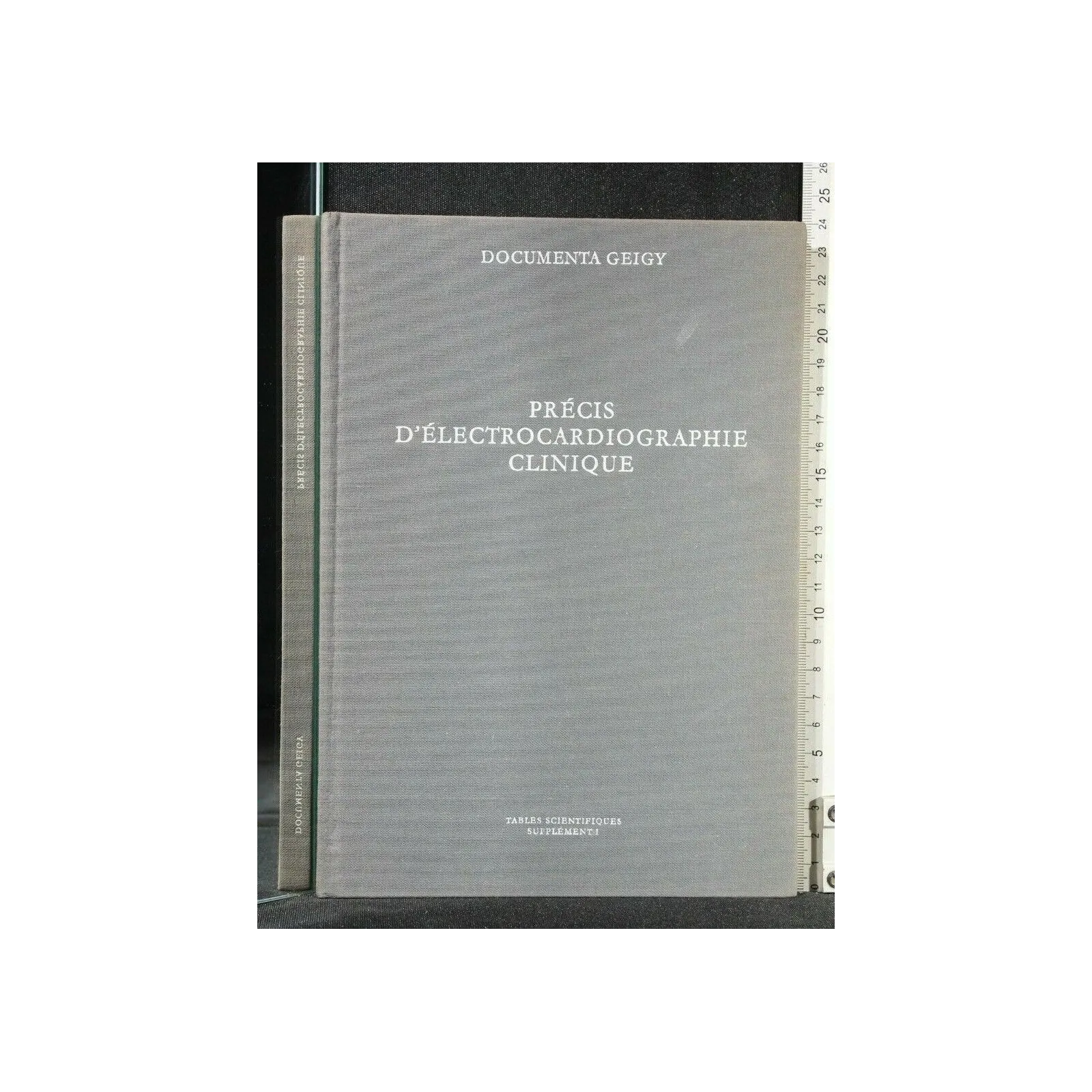 PRECIS D'ELECTROCARDIOGRAPHIE CLINIQUE