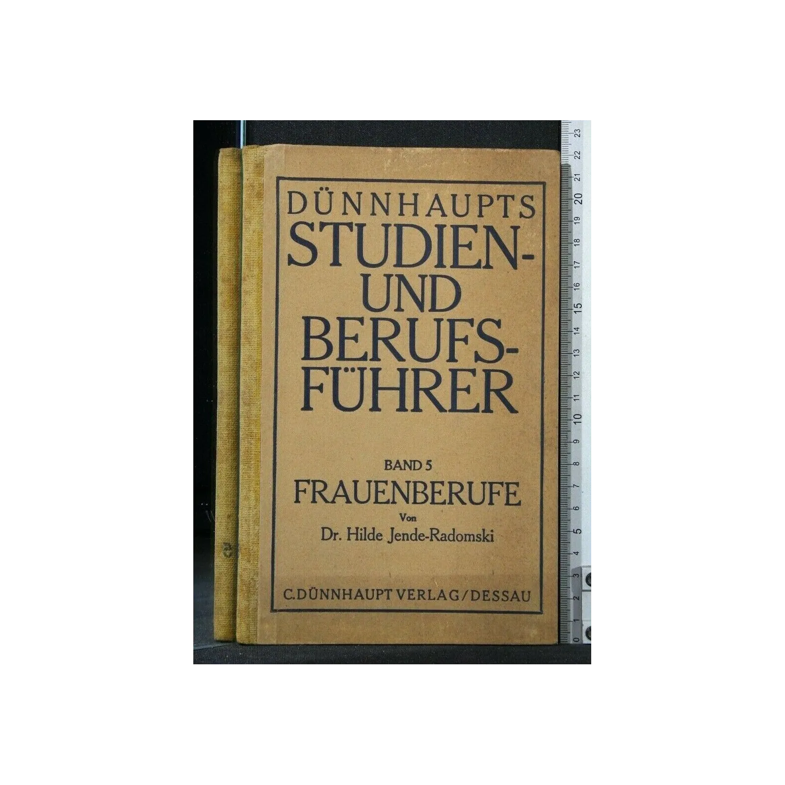 DUNNHAUPTS STUDIEN UND BERUFS FURHRER BAND 5 FRAUENBERUFE
