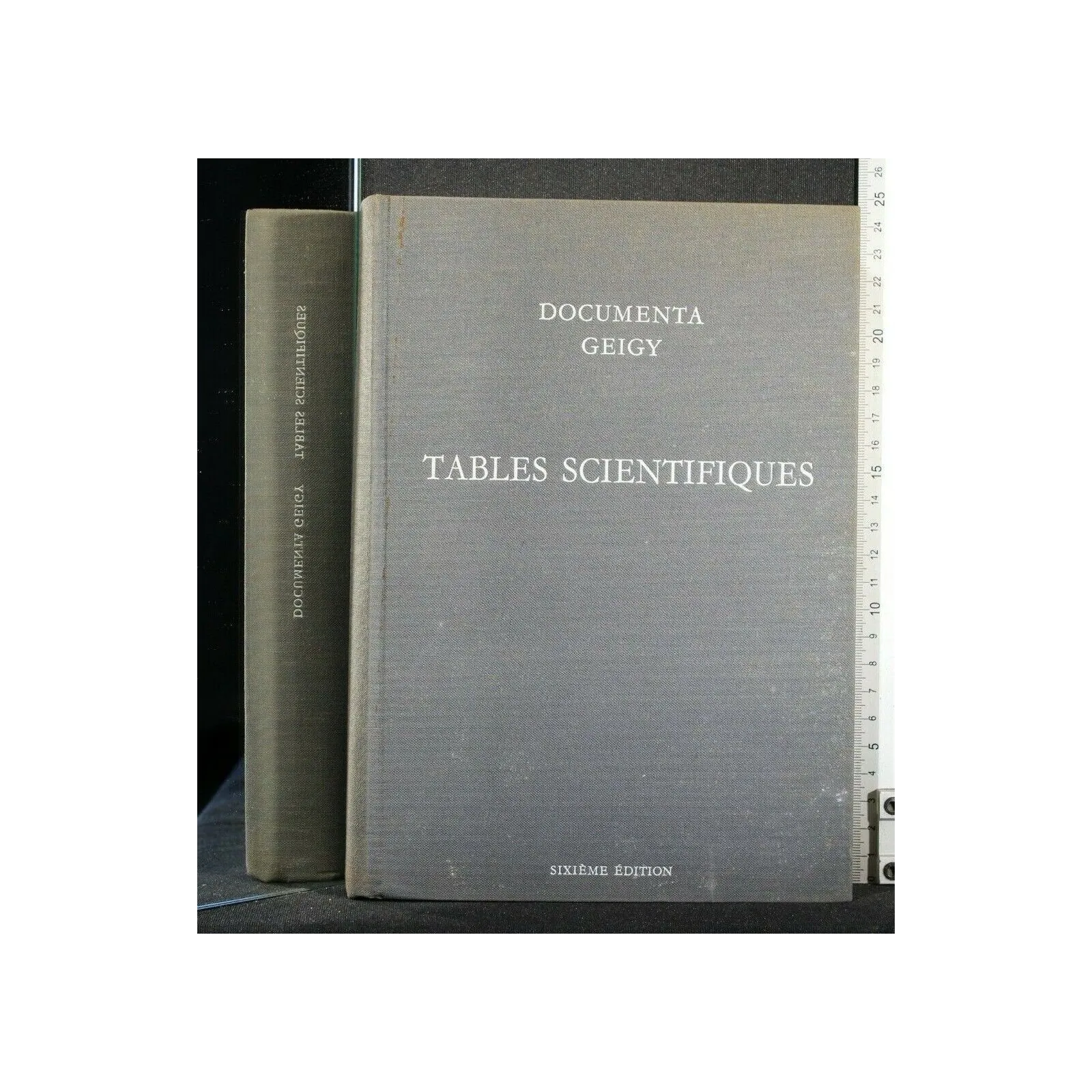 DOCUMENTA GEIGY TABLES SCIENTIFIQUES