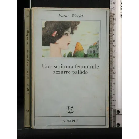 UNA SCRITTURA FEMMINILE AZZURRO PALLIDO_x000D_