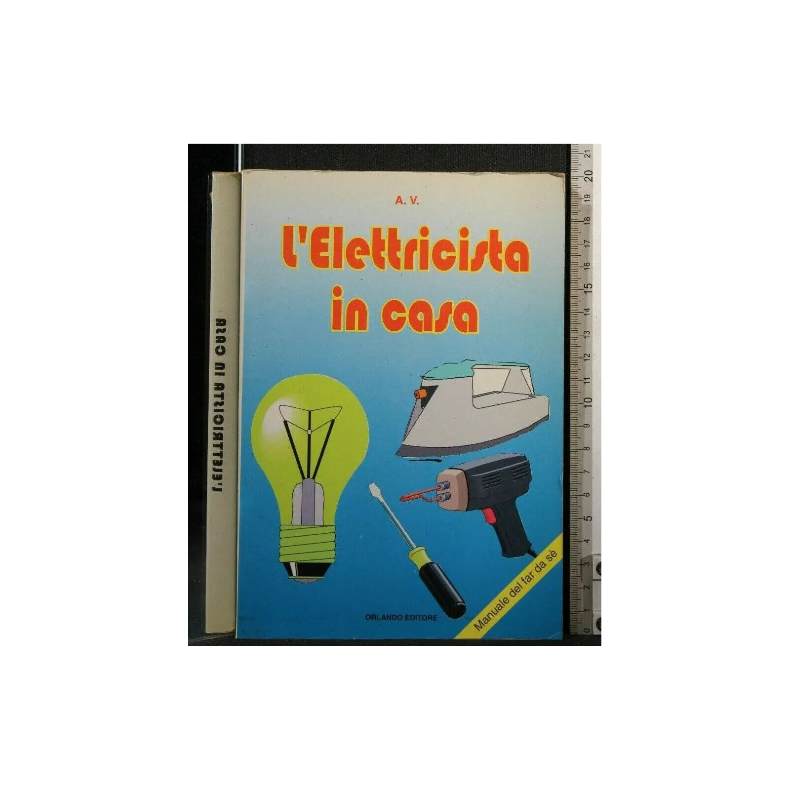 L'ELETTRICISTA IN CASA