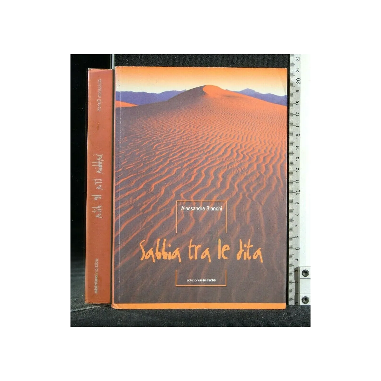SABBIA TRA LE DITA