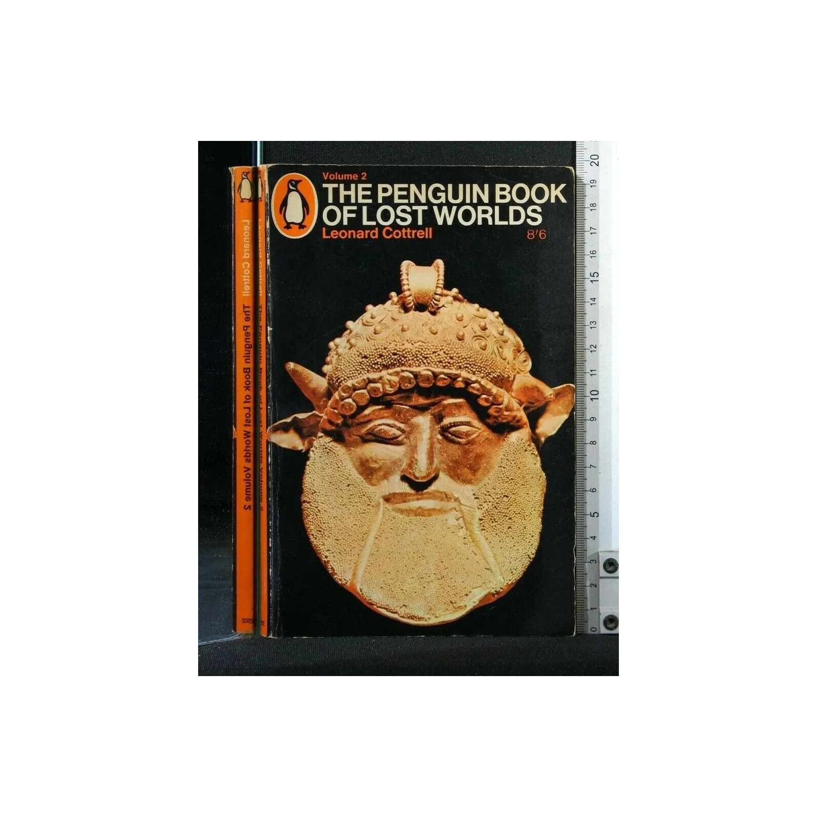THE PENGUIN BOOK OF LOST WORLDS VOL. 2