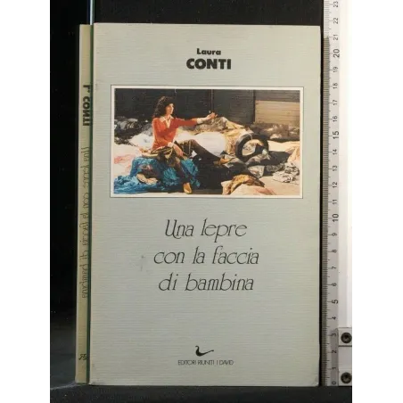 UNA LEPRE CON LA FACCIA DI BAMBINA