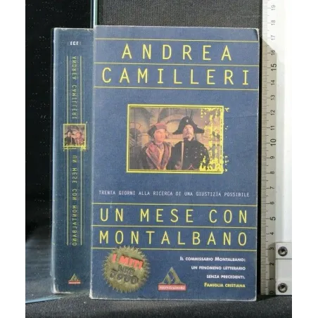 UN MESE CON MONTALBANO
