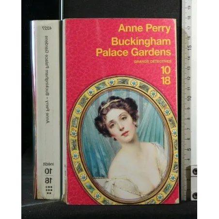 BUCKINGHAM PALACE GARDENS