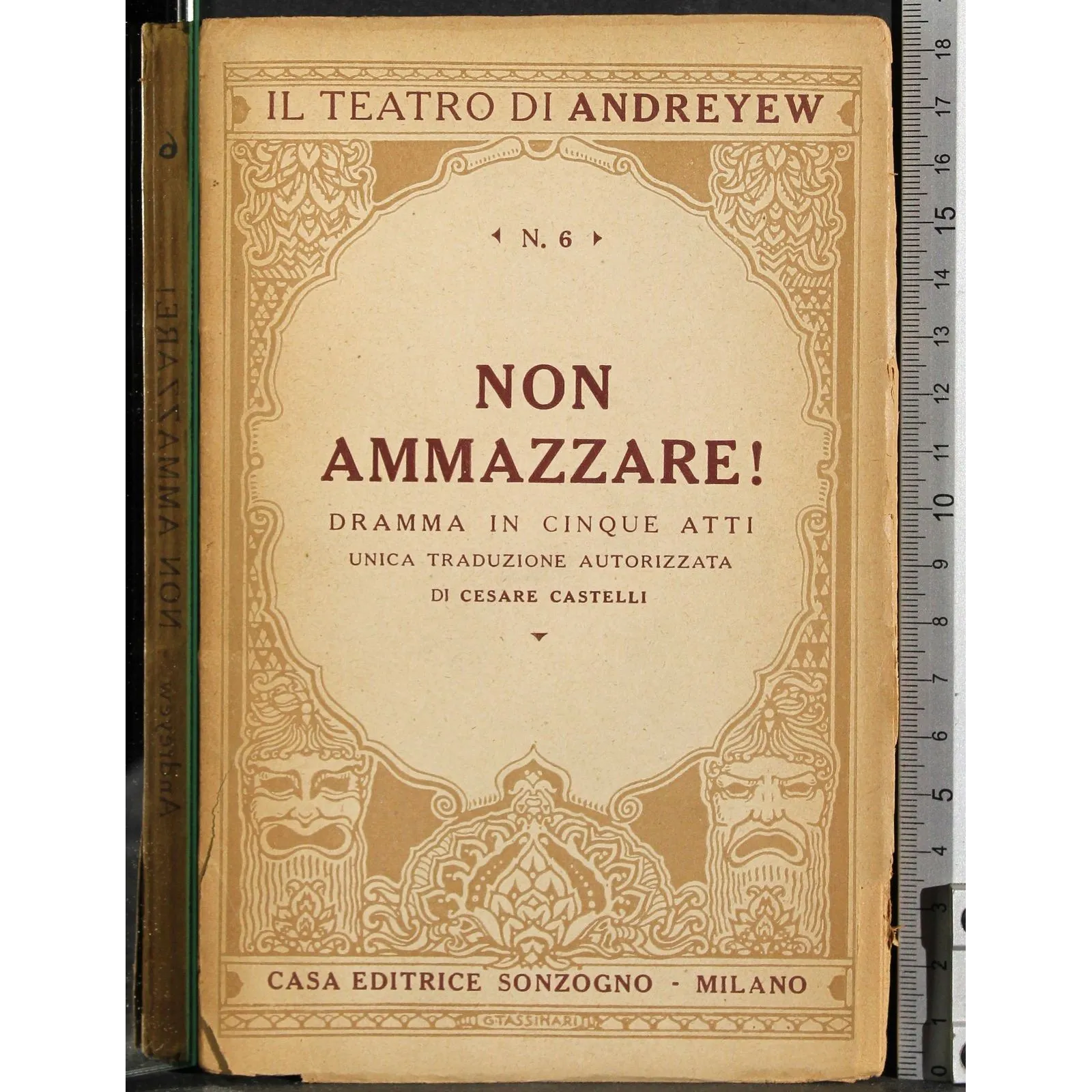 Non ammazzare!. Dramma in cinque atti