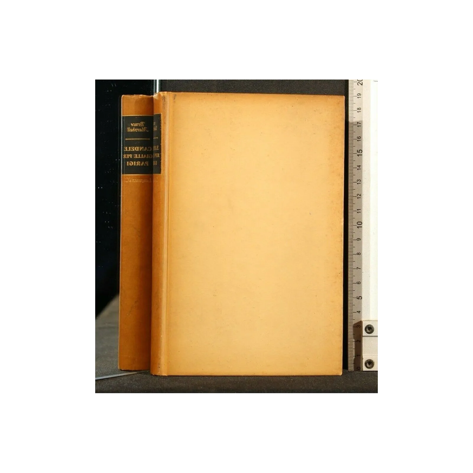 CANDELE GIALLE PER PARIGI