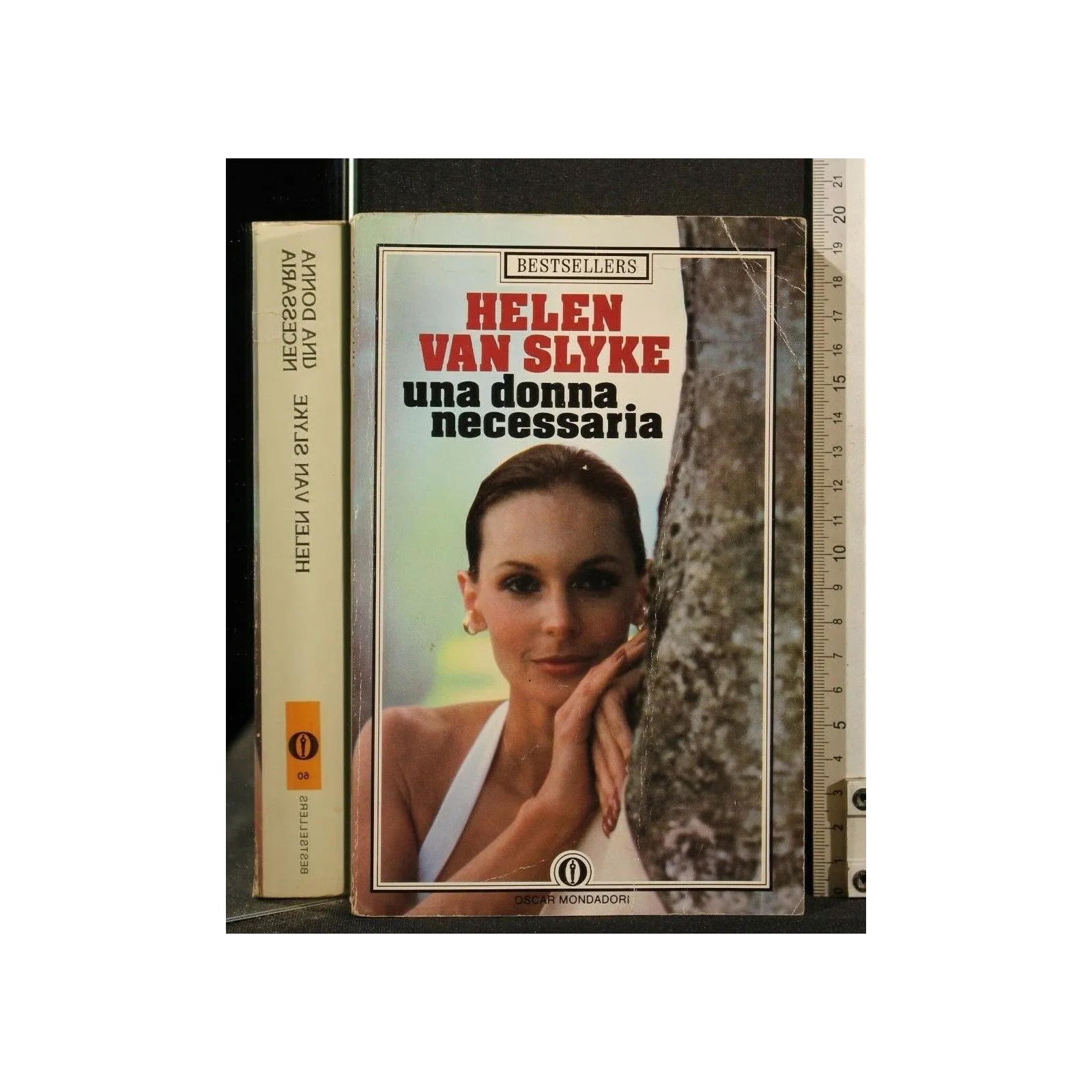 UNA DONNA NECESSARIA