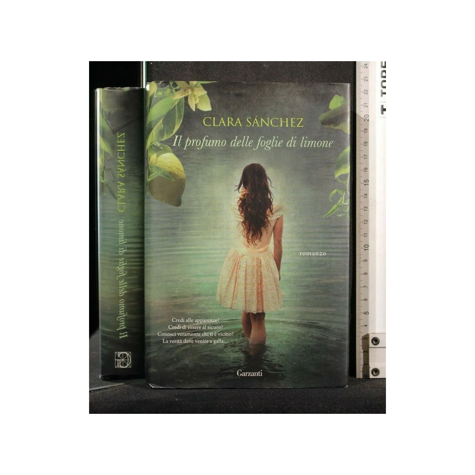 IL PROFUMO DELLE FOGLIE DI LIMONE