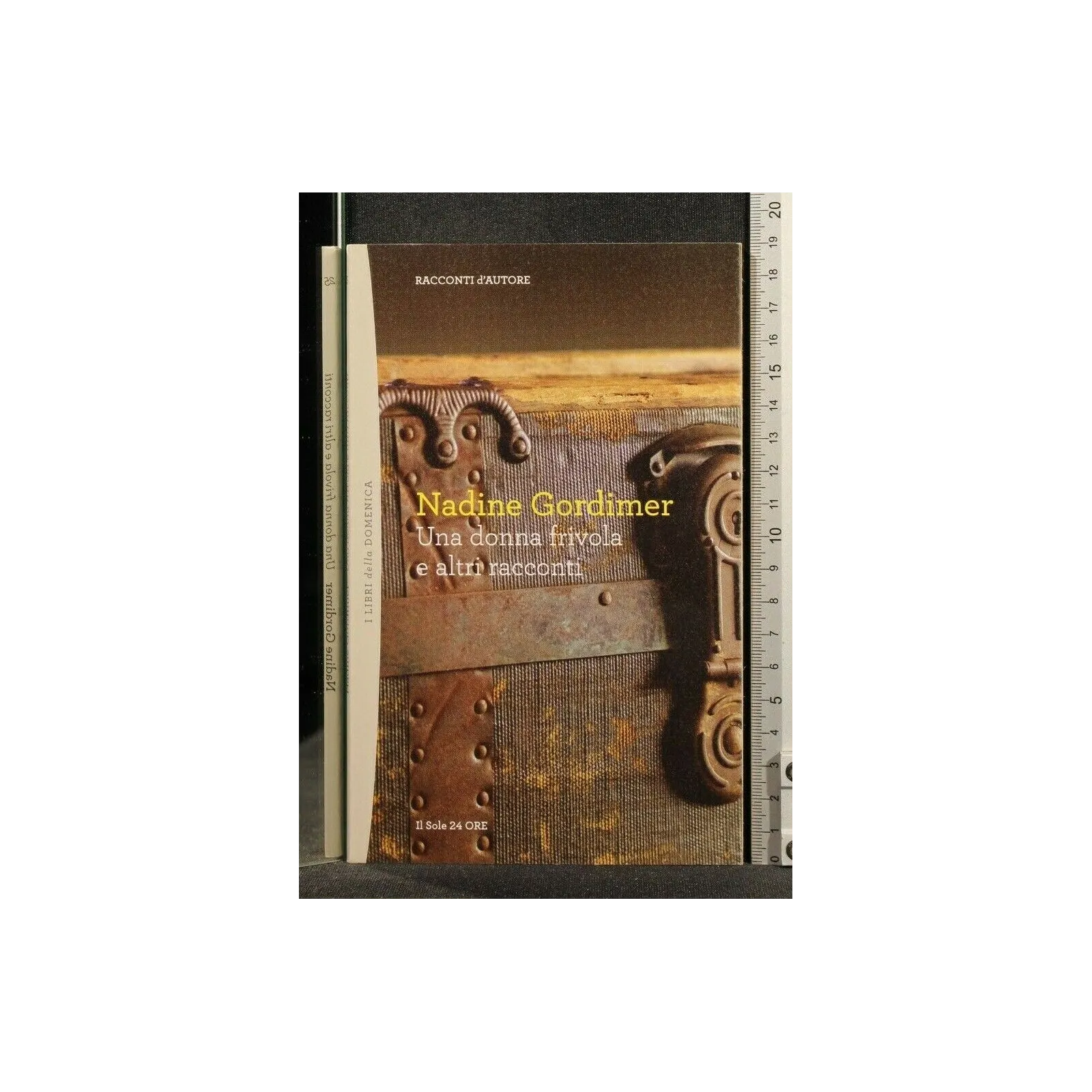 UNA DONNA FRIVOLA E ALTRI RACCONTI