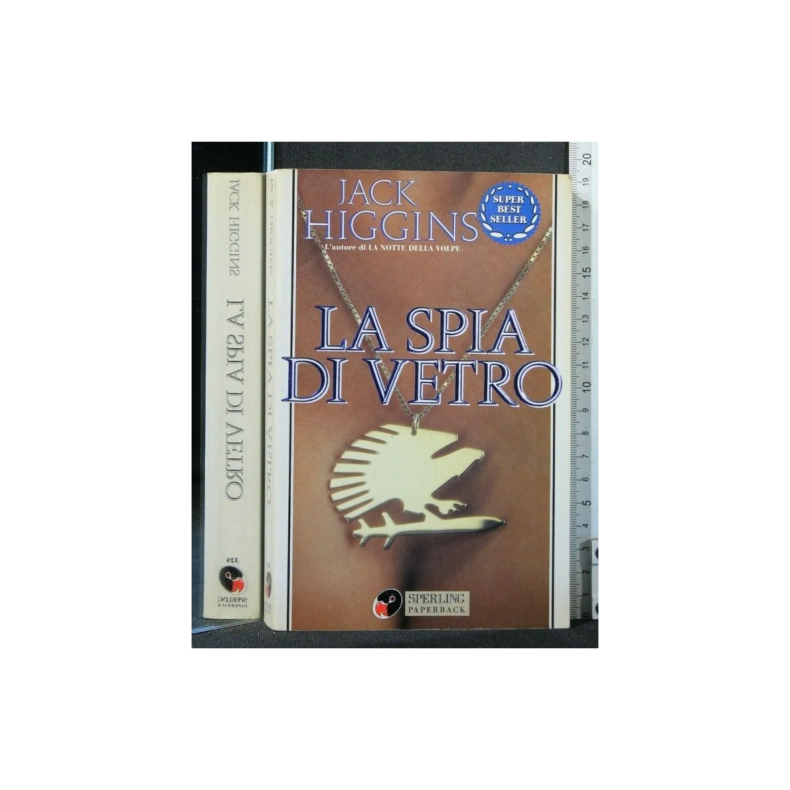 LA SPIA DI VETRO