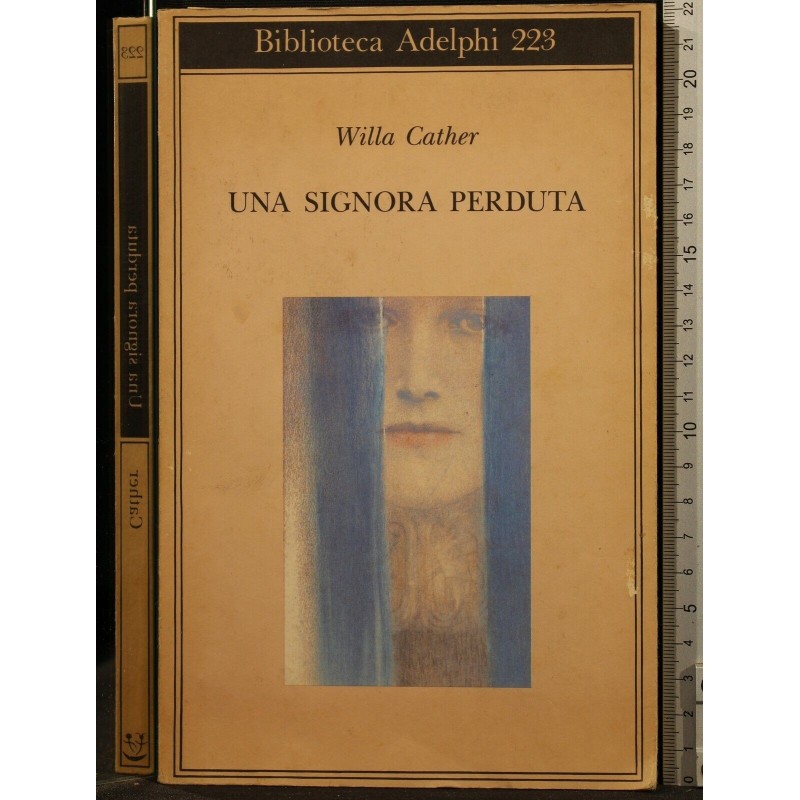 UNA SIGNORA PERDUTA _x000D_