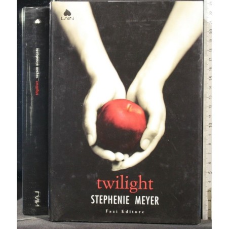 TWILIGHT _x000D_