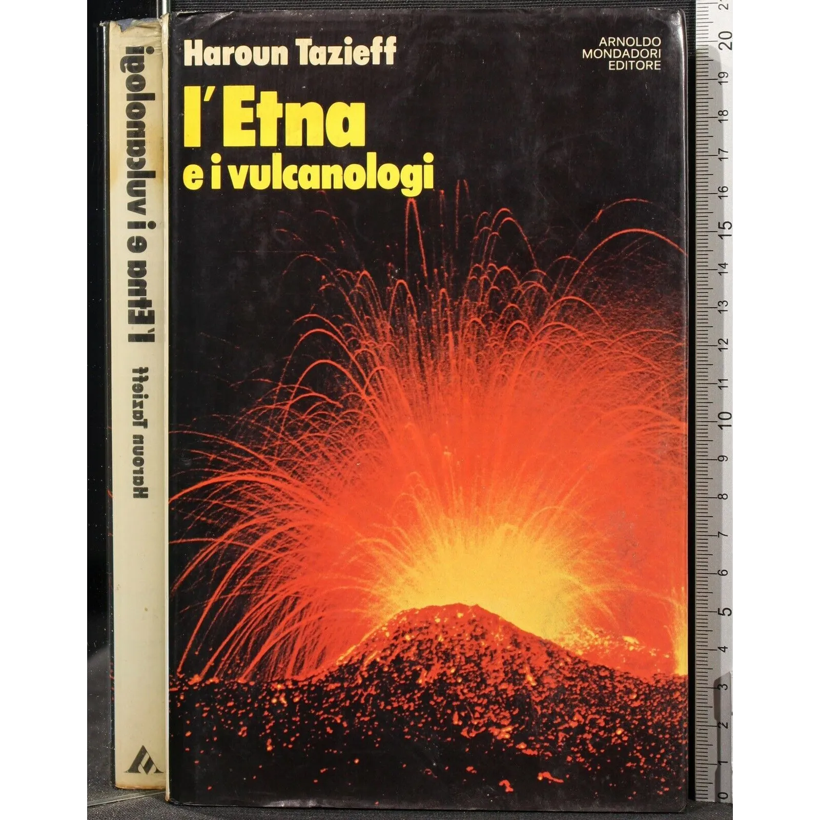 L'ETNA E I VULCANOLOGI