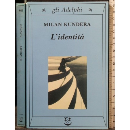 L'IDENTITÀ _x000D_