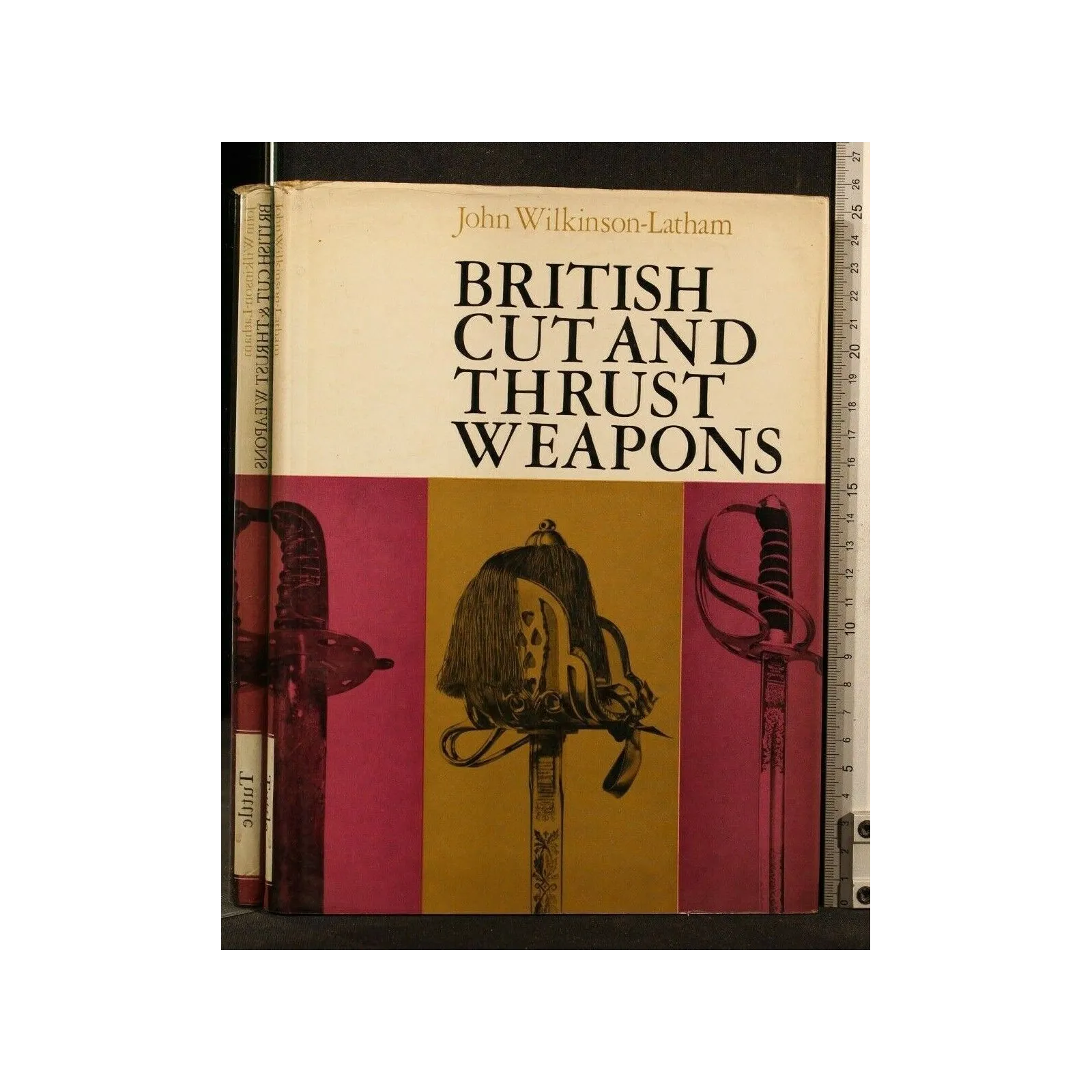 BRITISH CUTAND THRUST WEAPONS