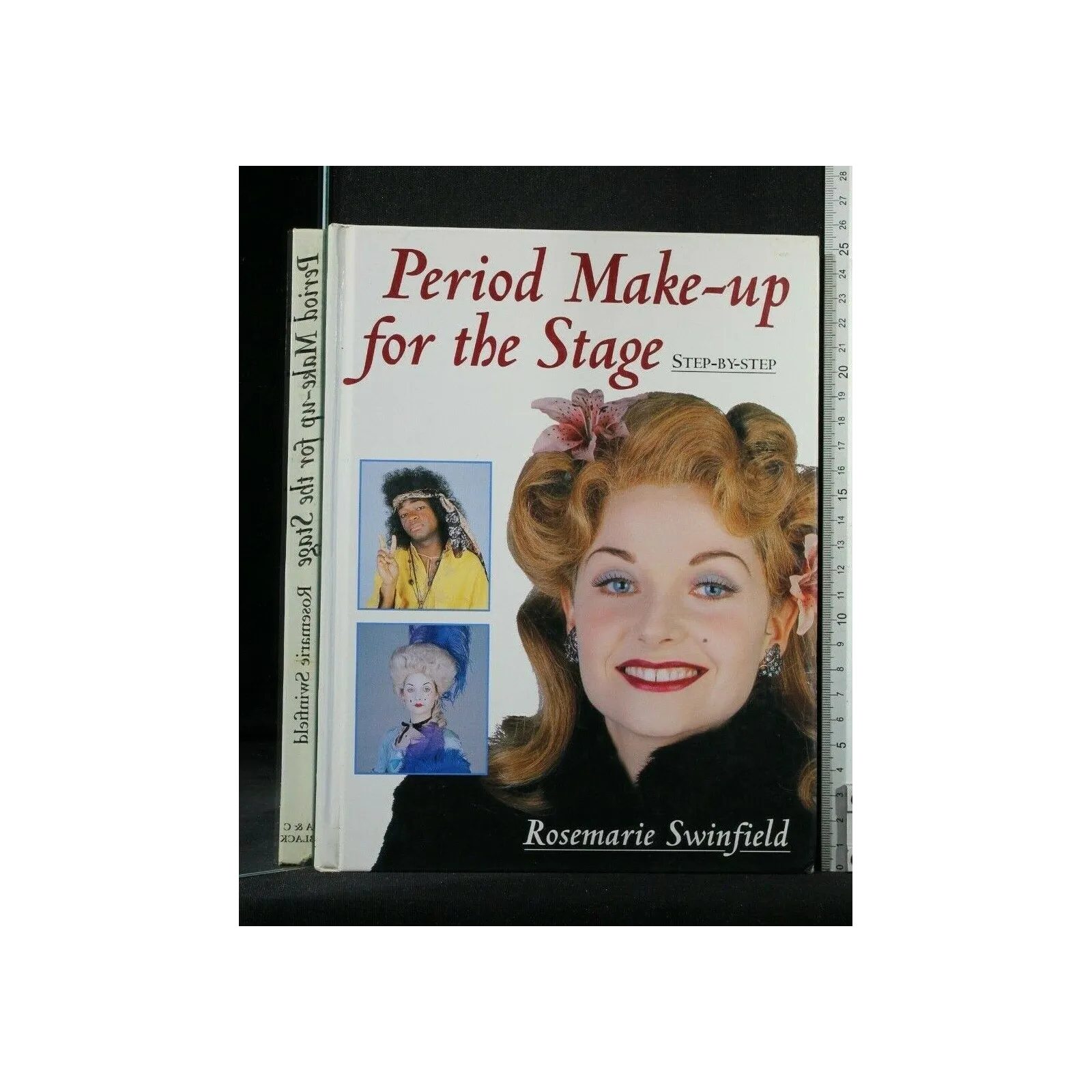 PERIOD MAKE-UP OF THE STAGE