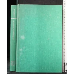 THE STRUCTURE OF BIOLOGICAL SCIENCE