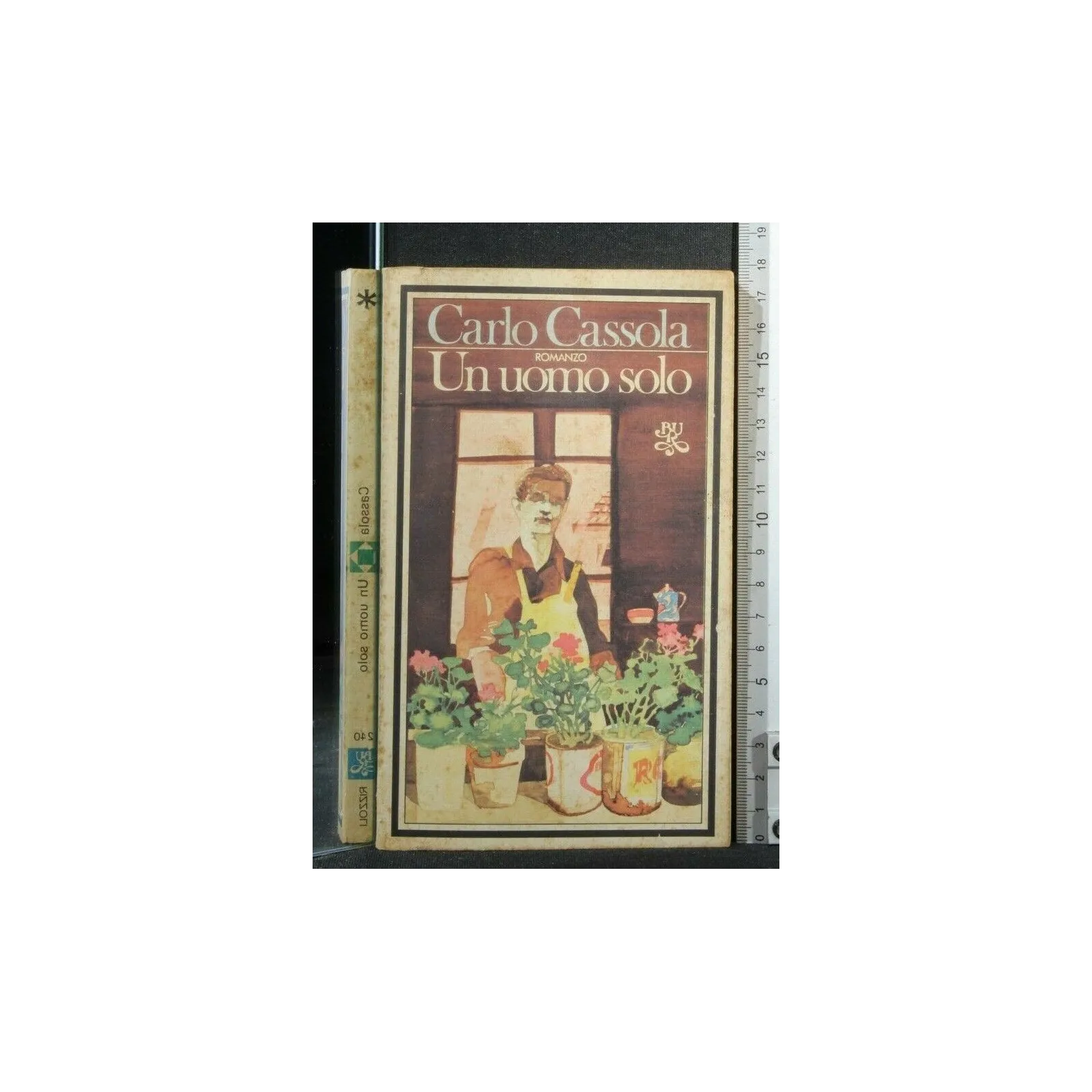 UN UOMO SOLO
