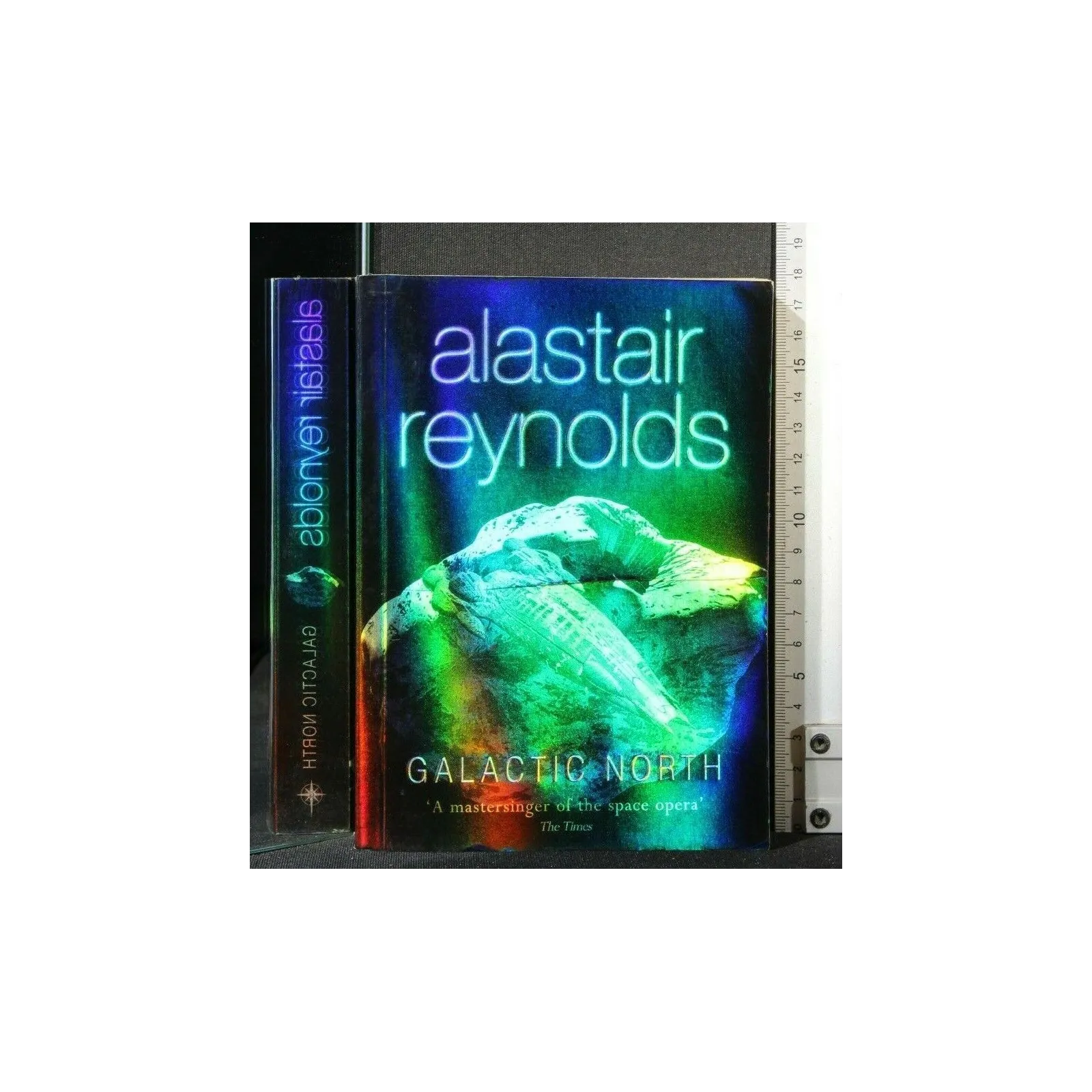 GALACTIC NORTH. ALASTAIR REYNOLDS. THE