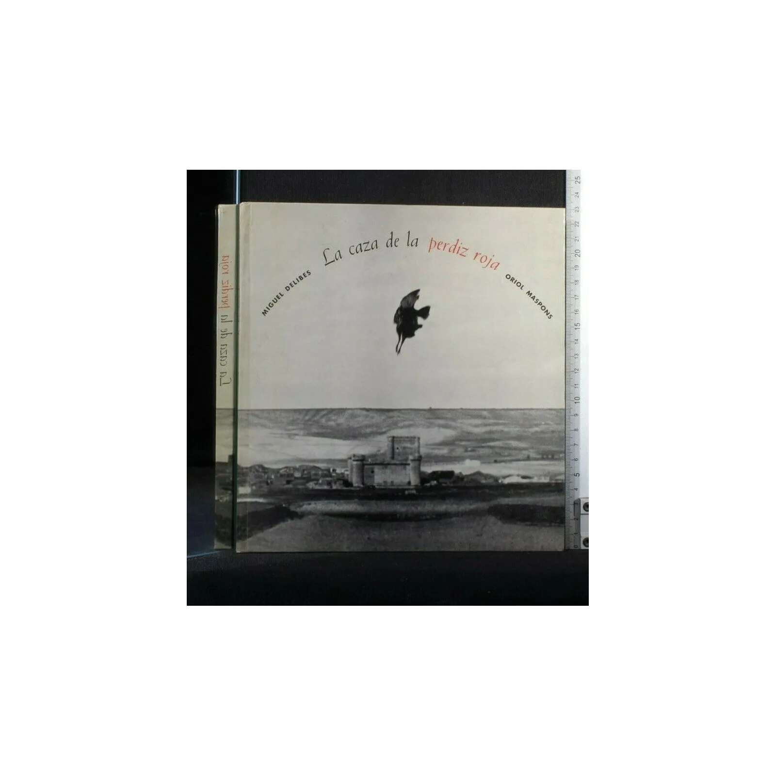 LA CAZA DE LA PERDIZ ROJA. DELIBES, MASPONS. LUMEN.