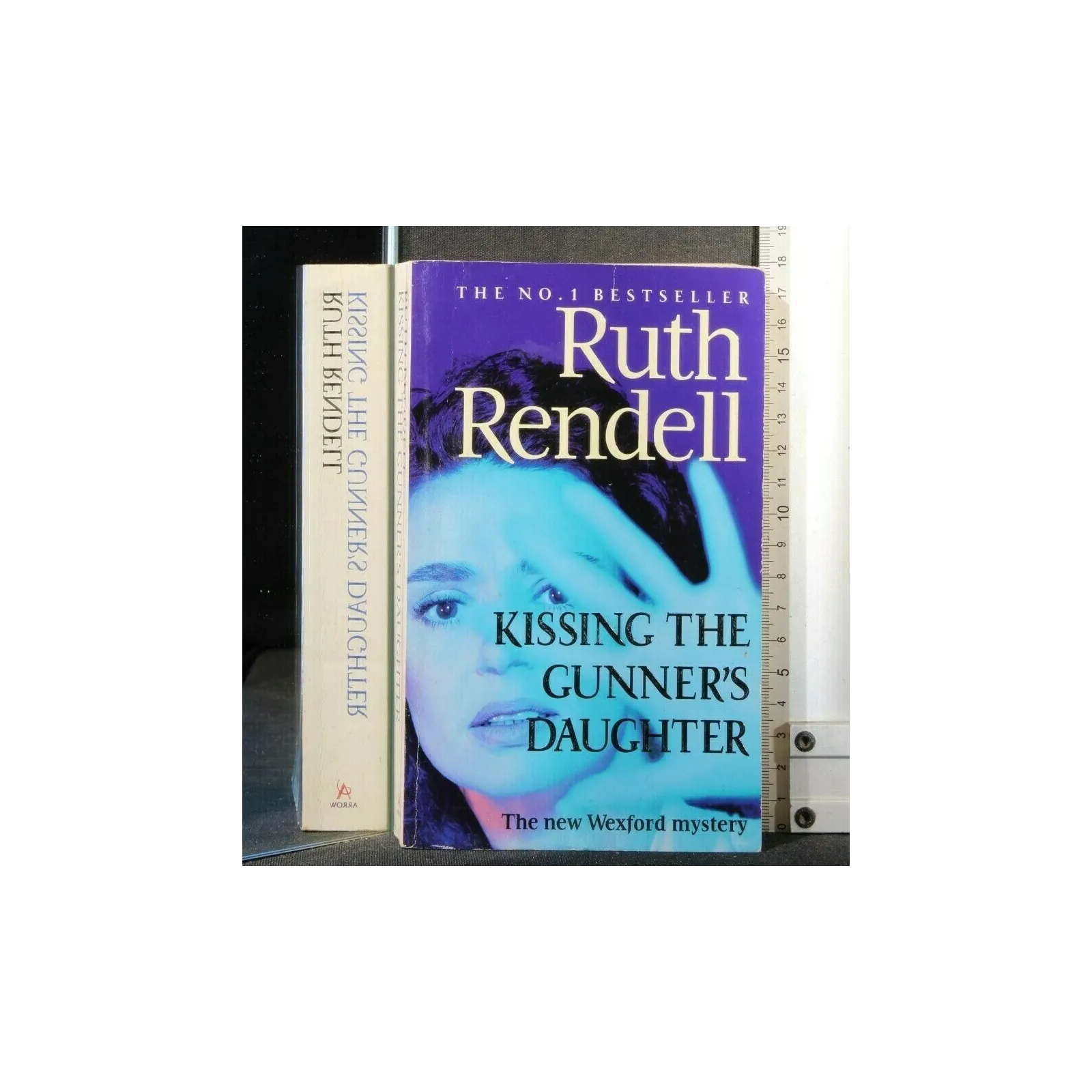 KISSING THE GUNNER'S DAUGHTER