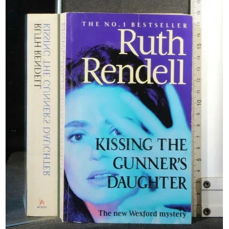 KISSING THE GUNNER'S DAUGHTER