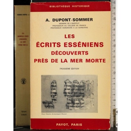Les ecrites esseniens decouverts pres de la mer morte