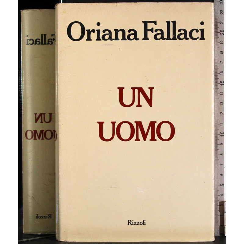 Un uomo