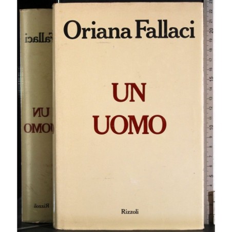 Un uomo