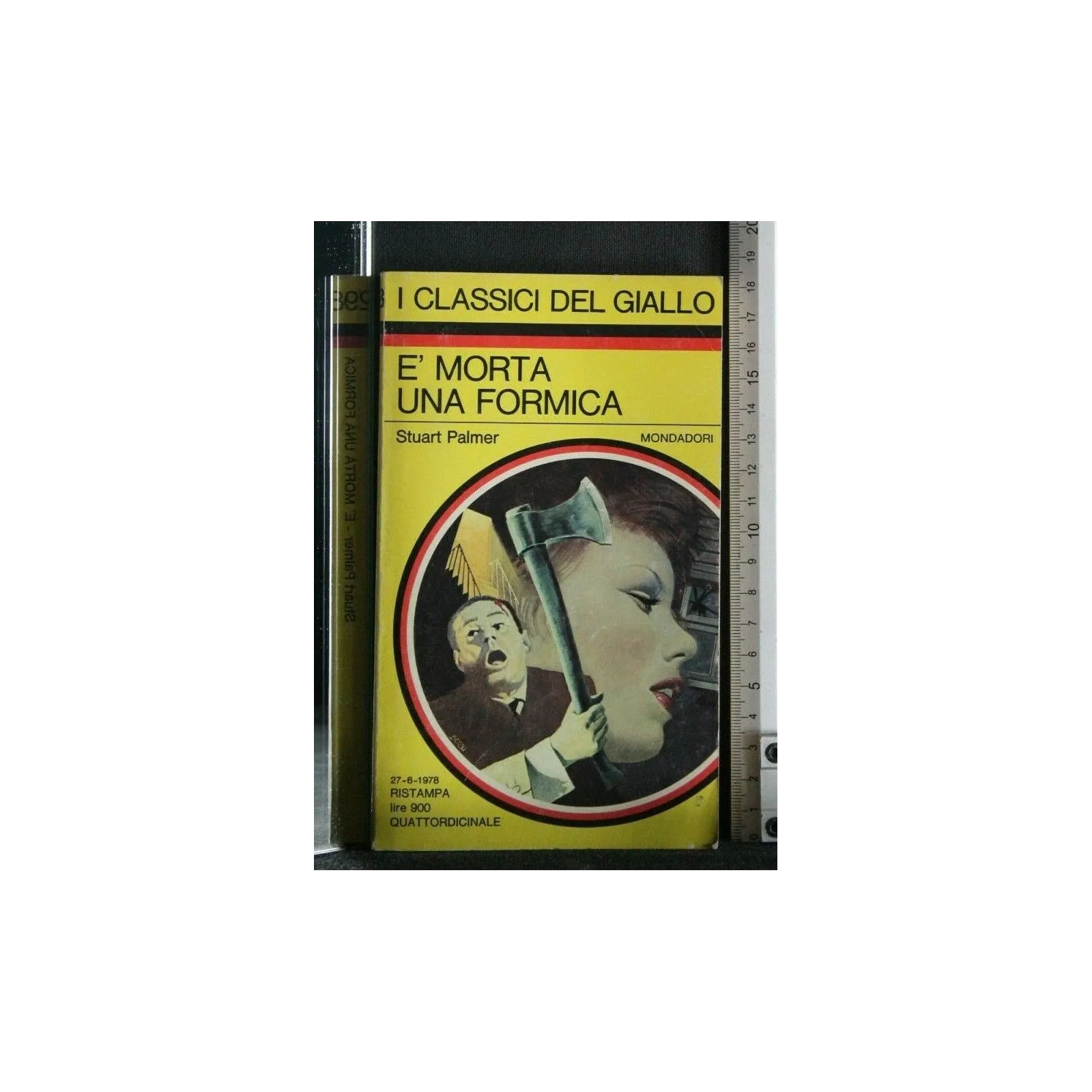 E' MORTA UNA FORMICA