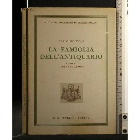 LA FAMIGLIA DELL'ANTIQUARIO
