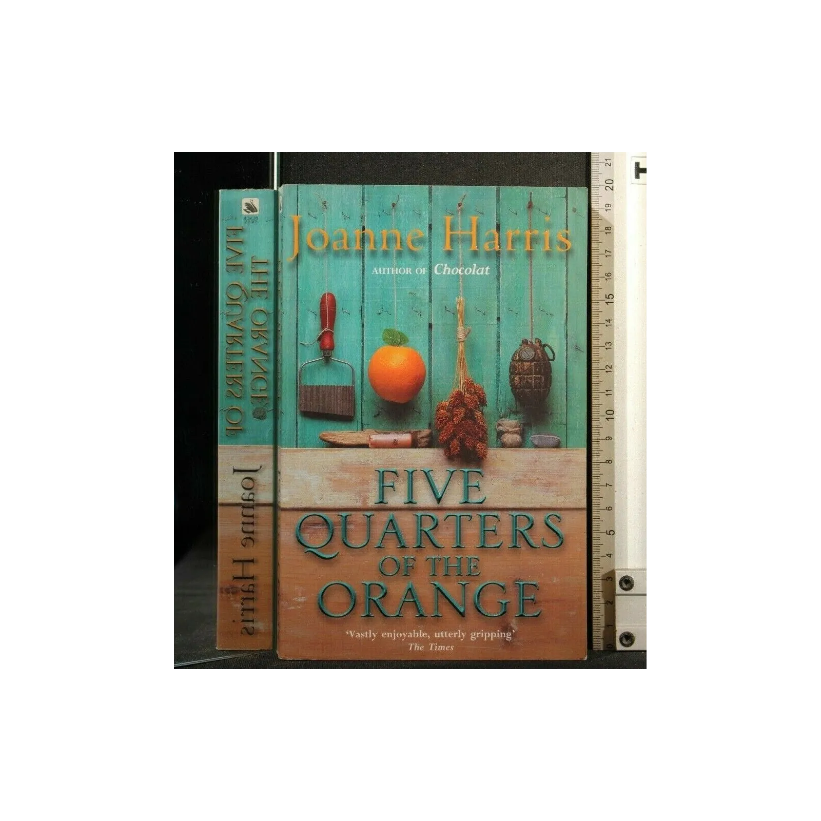 FIVE QUARTERS OF THE ORANGE