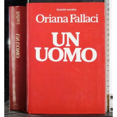 Un uomo