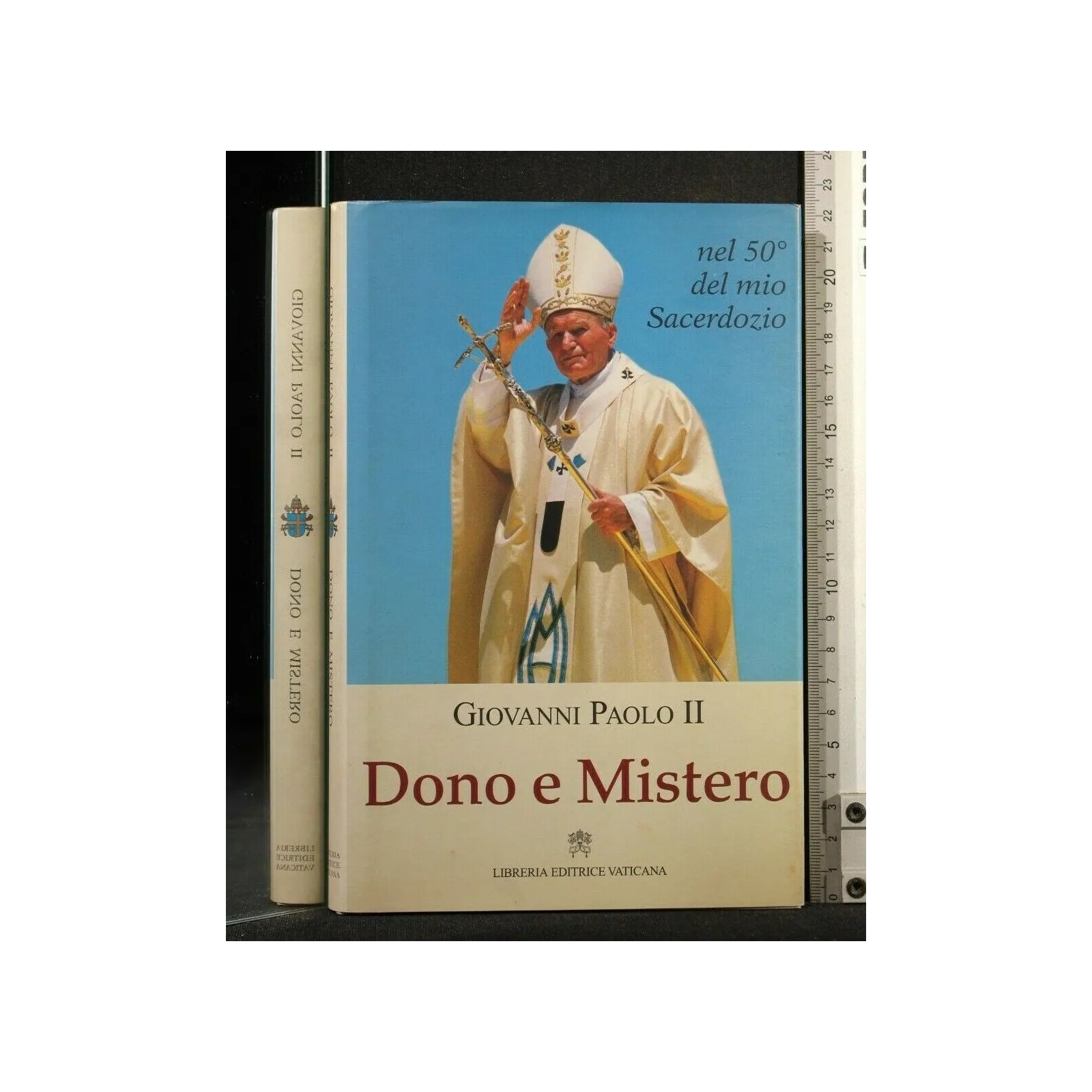 DONO E MISTERO
