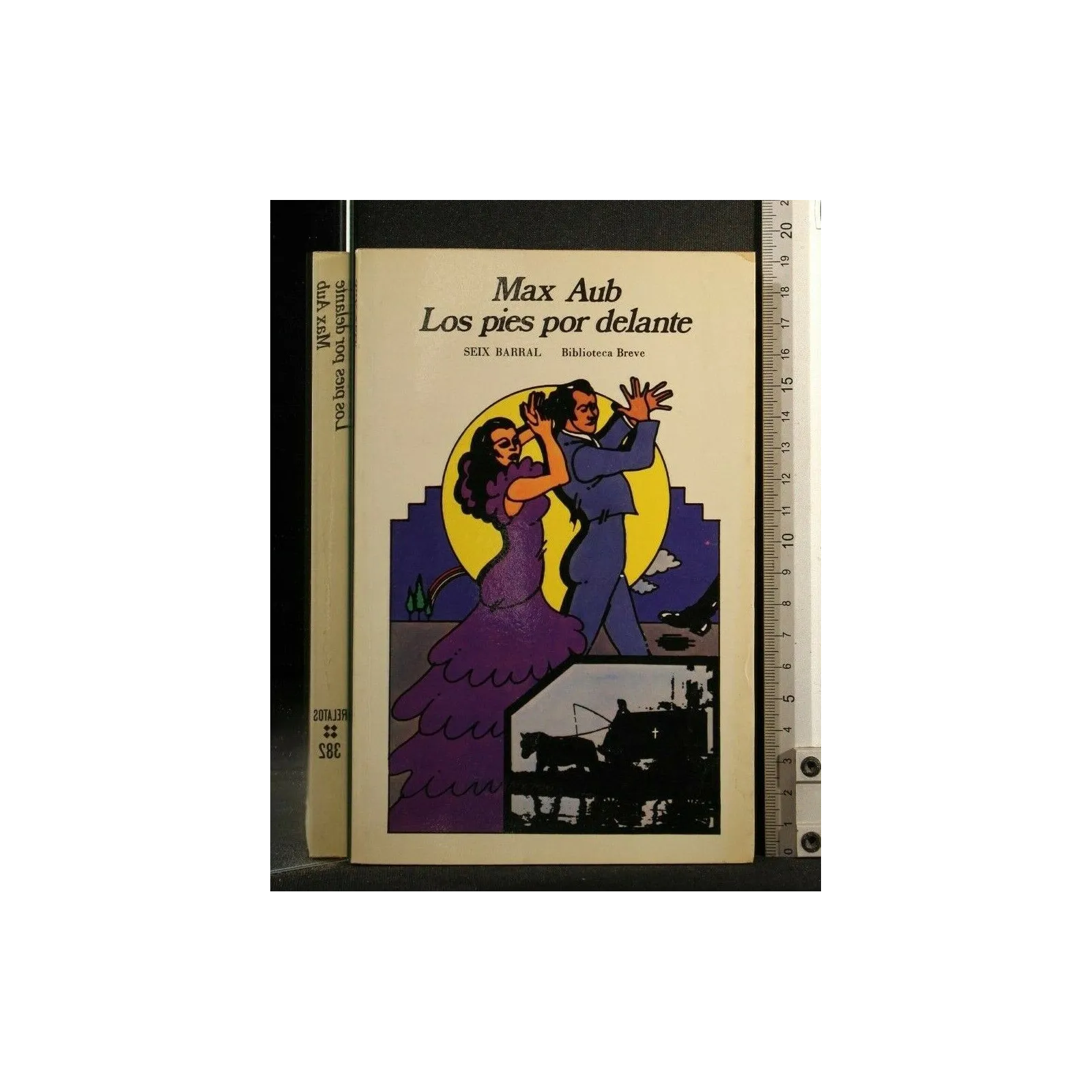 LOS PIES POR DELANTE